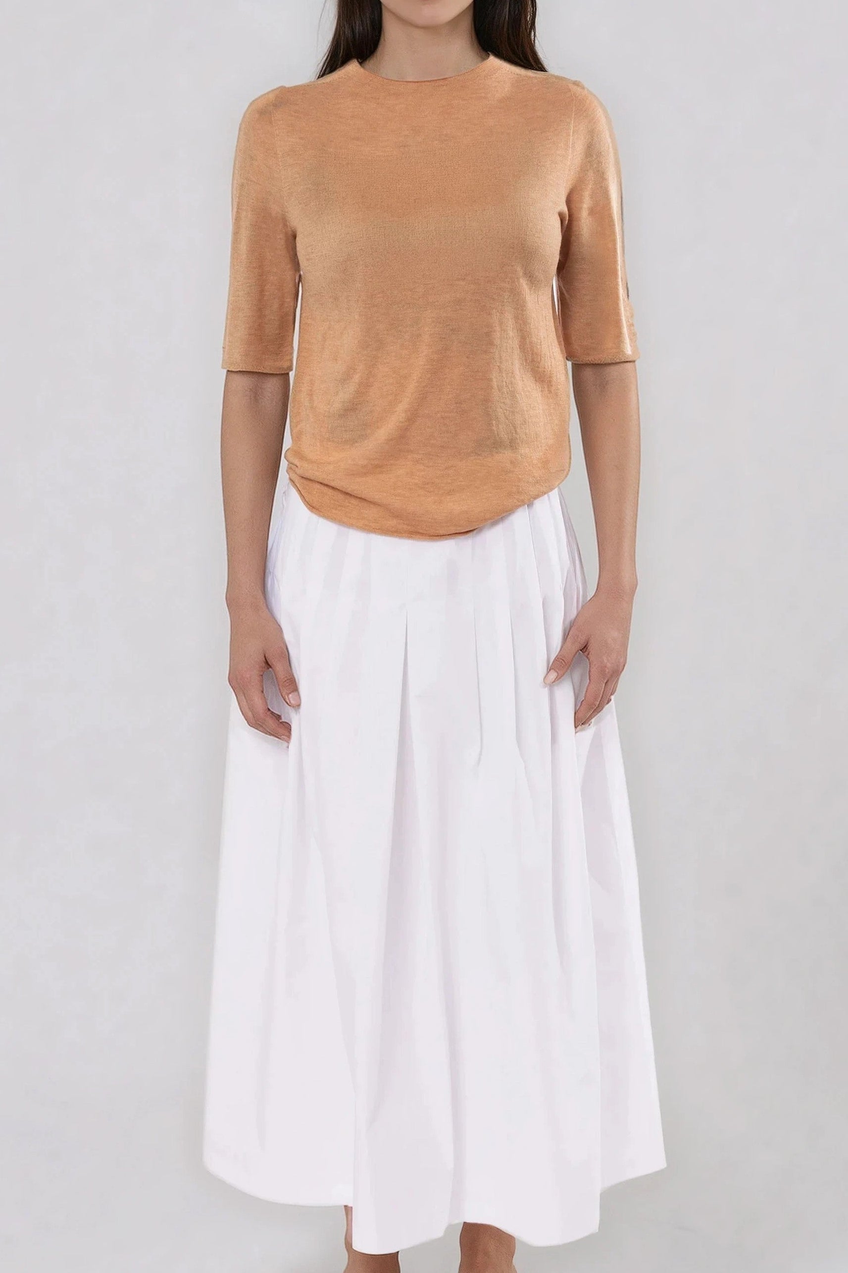 RIAN ROUND NECK IN SEAMLESS SUPERFINE ITALIAN MERINO