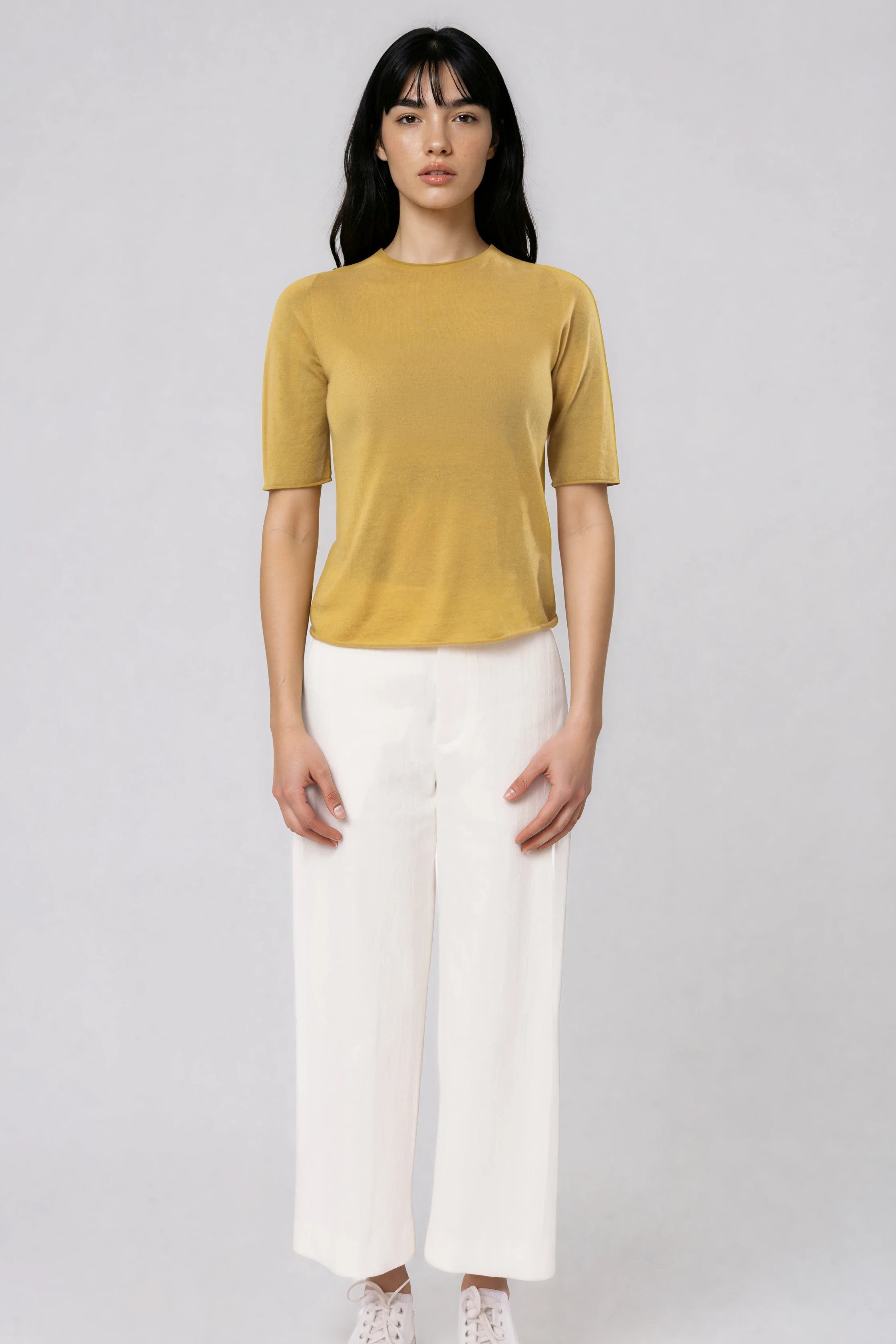 RIAN ROUND NECK IN SEAMLESS SUPERFINE ITALIAN MERINO