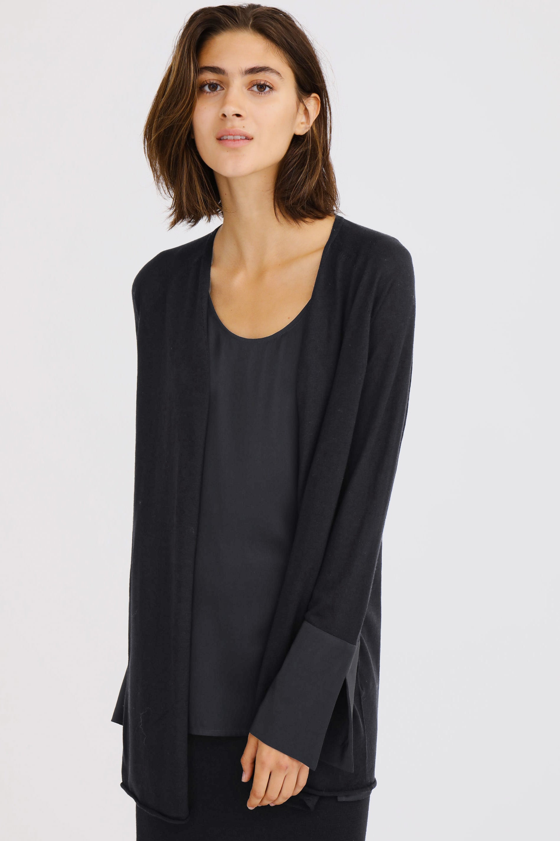 ALIA SILK CUFF CARDIGAN IN MERINO WOOL