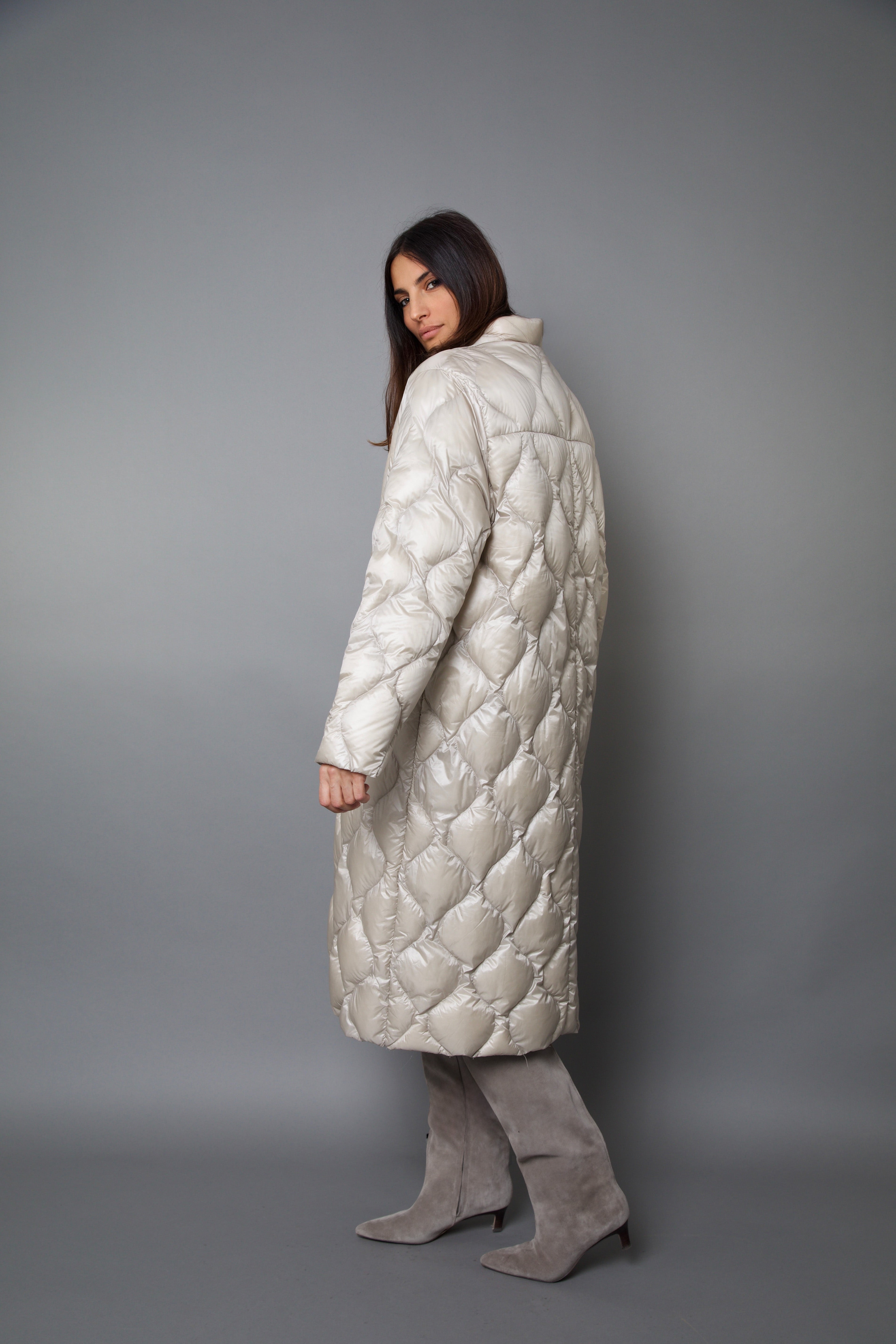 BRENTA COAT IN ULTRALIGHT GOOSE DOWN