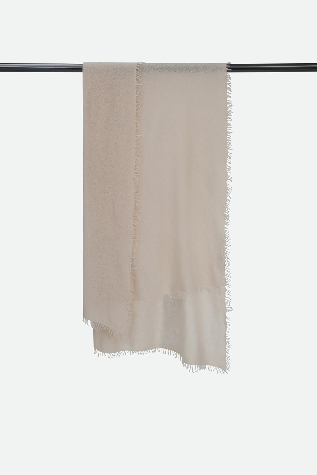 ÉLAN SCARF IN CASHMERE QUARTZ