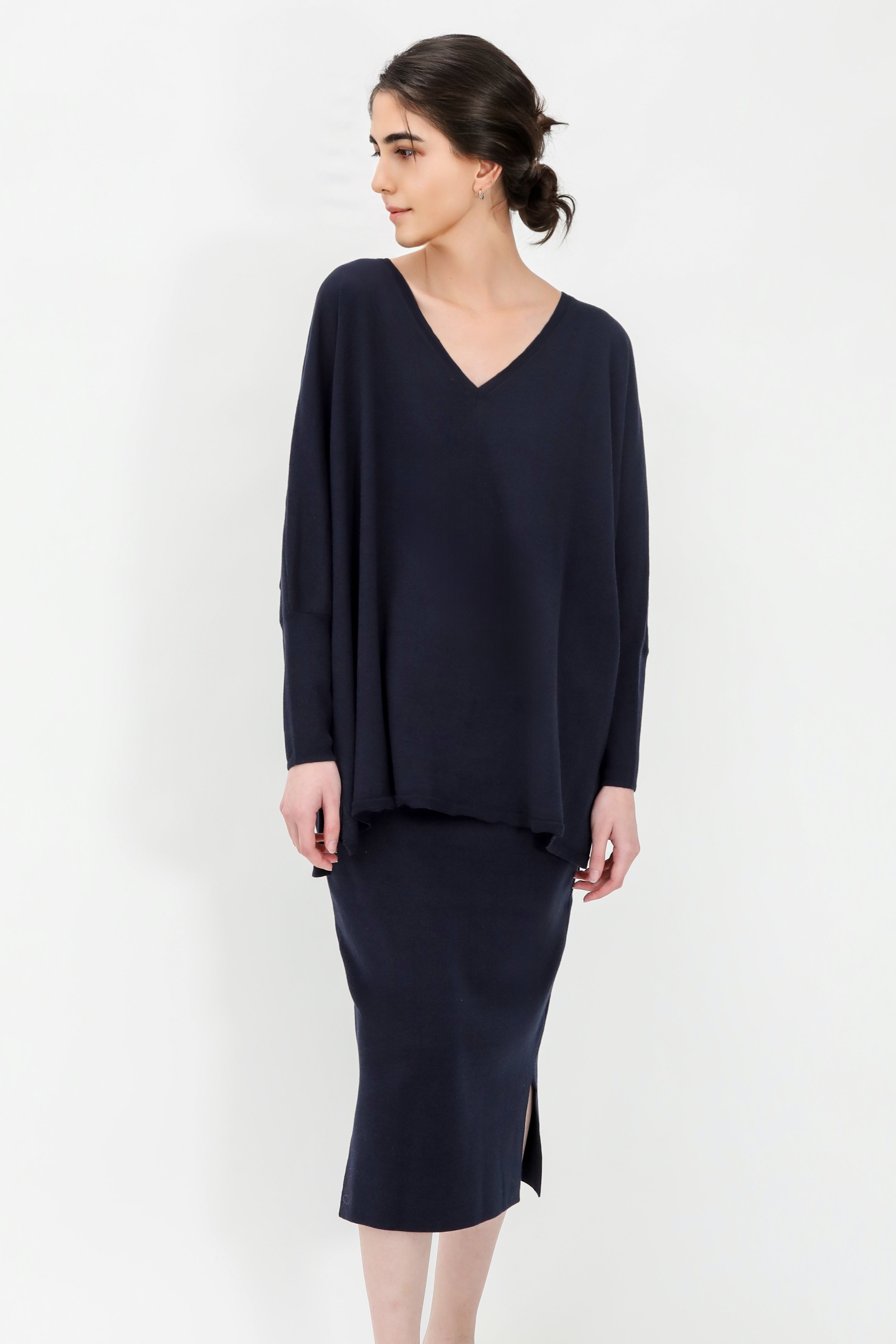 LENA LONG SLEEVE V-NECK PONCHO IN PIMA COTTON KNIT