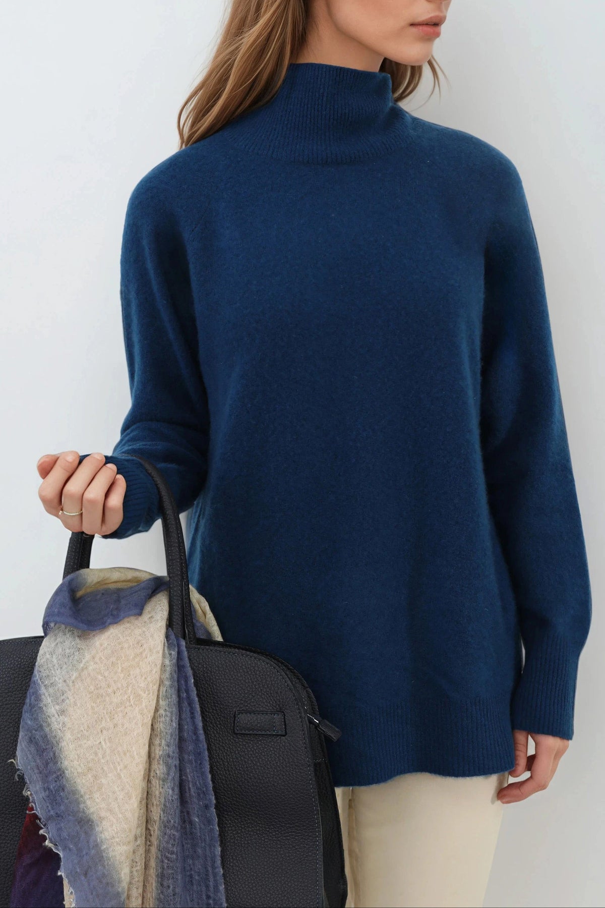 ISLAY TURTLENECK SWEATER IN ITALIAN SPUN CASHMERE SILK