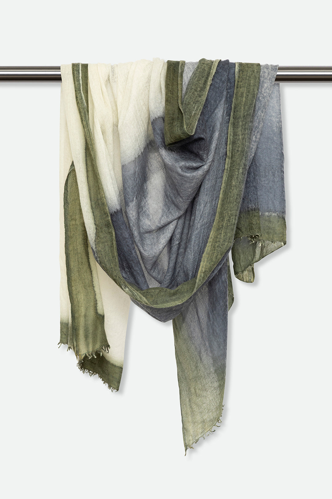 KHAKI OYSTER CHARCOAL SCARF IN HAND DYED CASHMERE