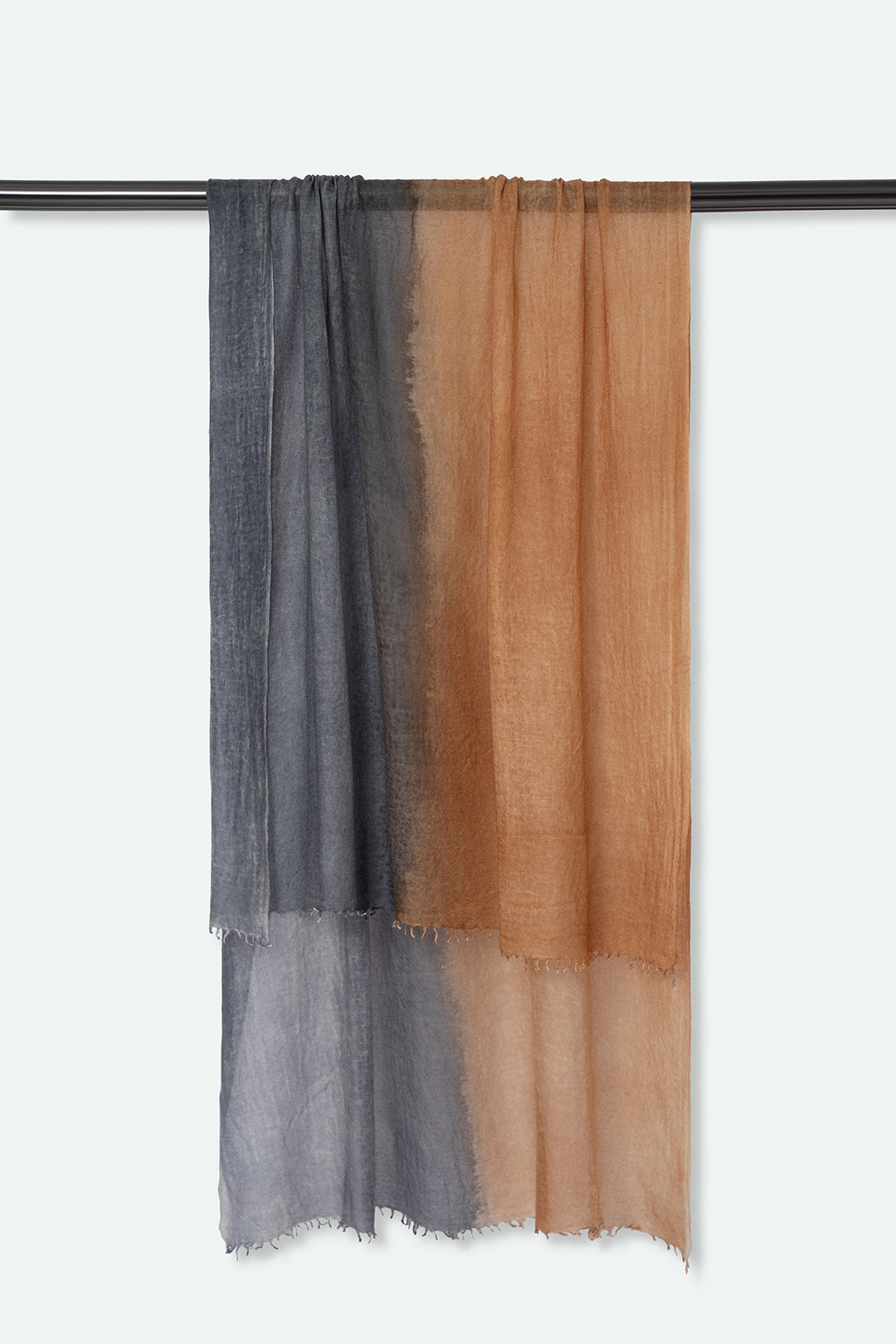 CARMELLO ARGENT SCARF IN HAND DYED CASHMERE