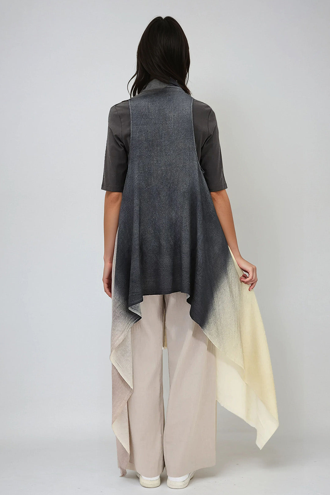 BREZZA CARDI IN LUNAR NIGHT