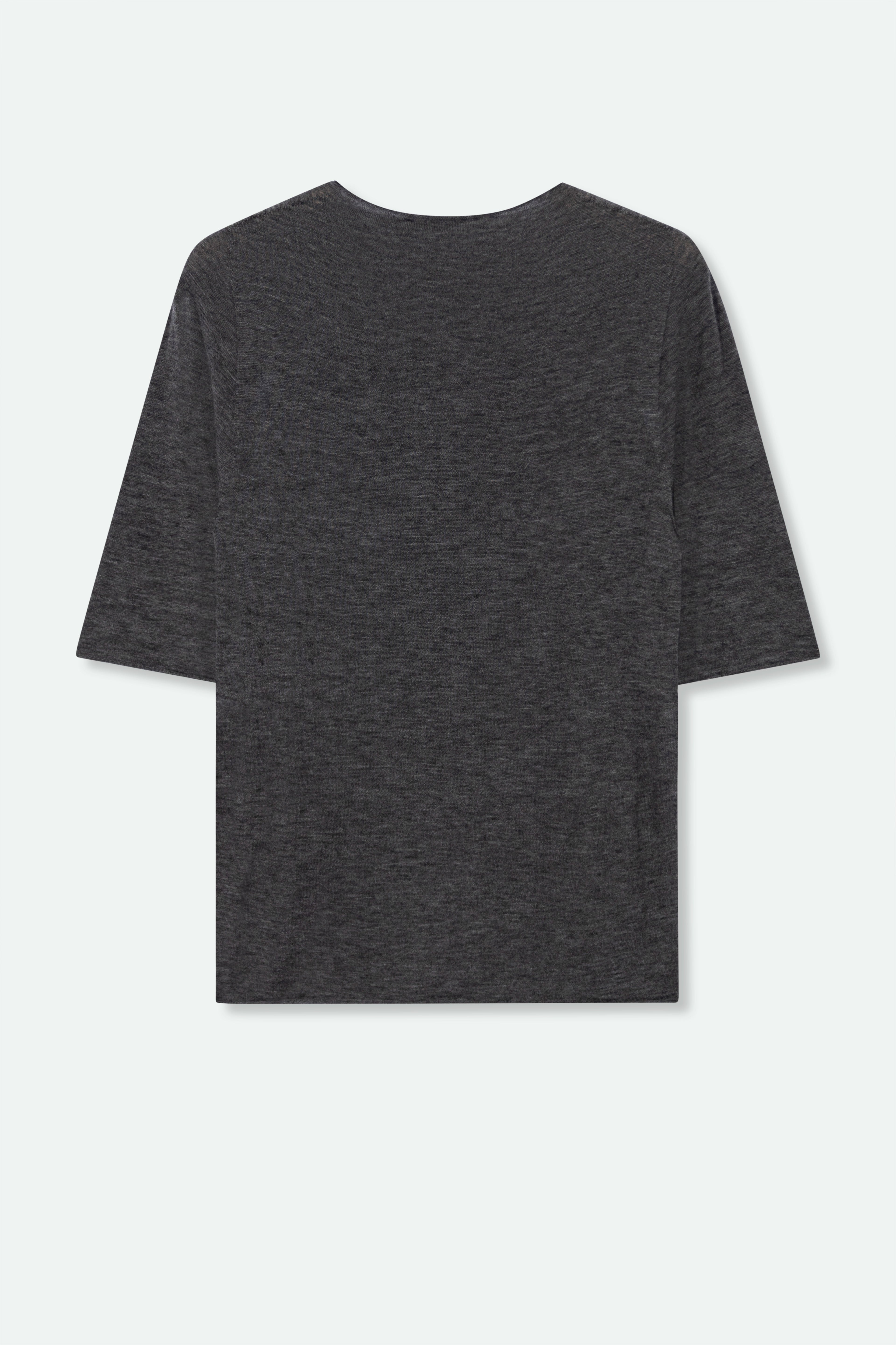 RIAN ROUND NECK IN SEAMLESS SUPERFINE ITALIAN MERINO