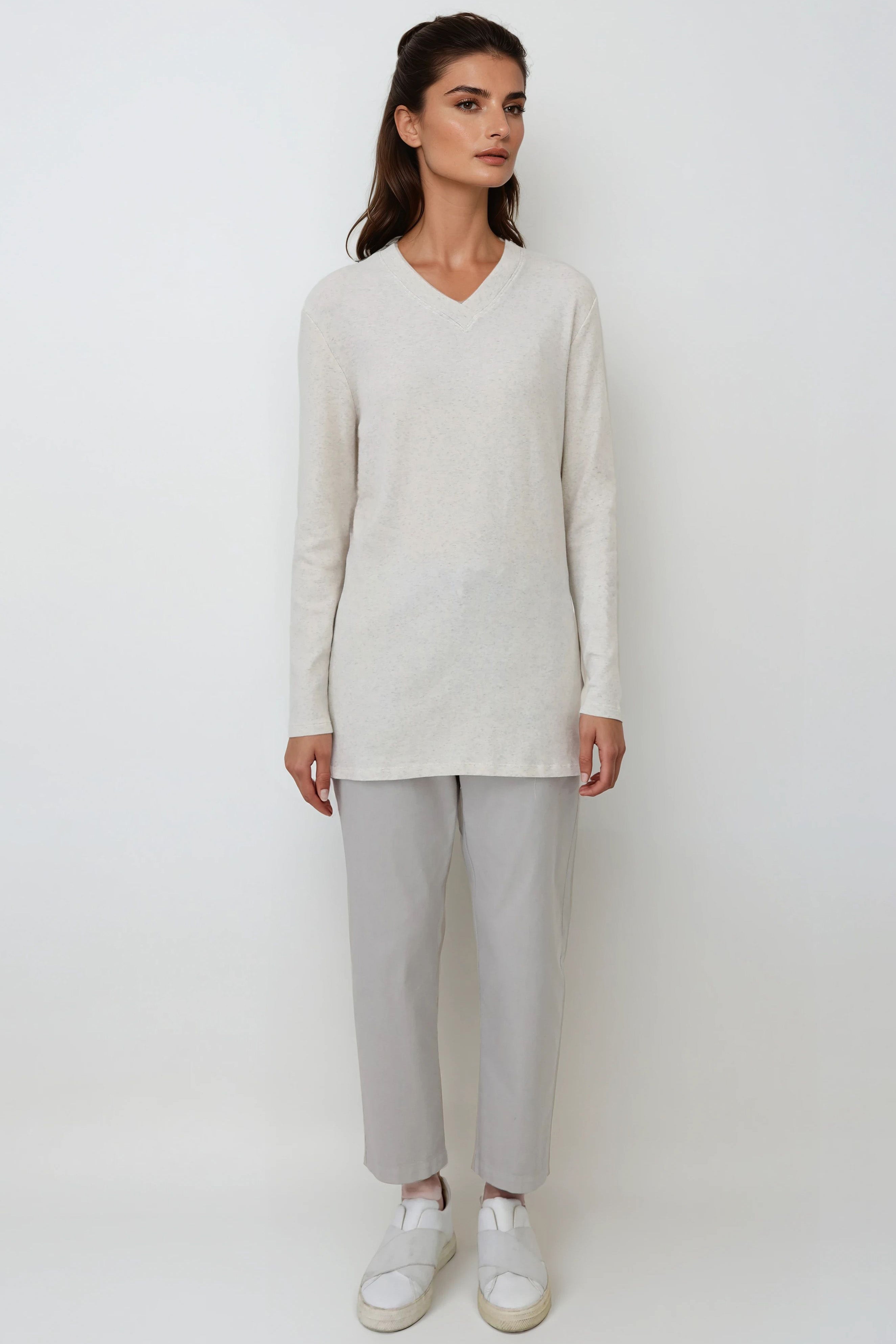 A LINE V NECK LONG SLEEVE TUNIC IN HEATHERED PIMA STRETCH