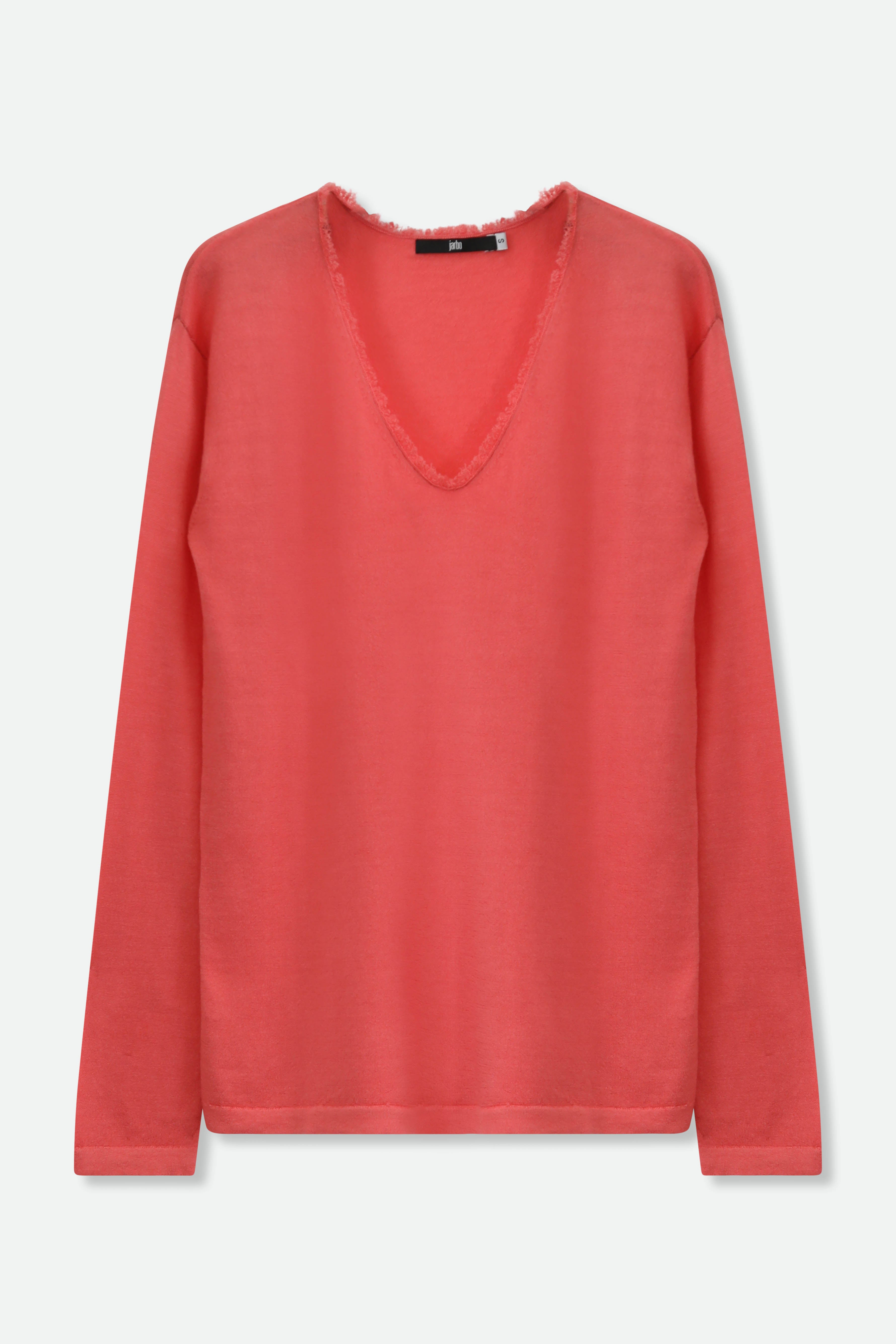 ROWAN OVAL V FRINGE NECK IN HAND-DYED CASHMERE