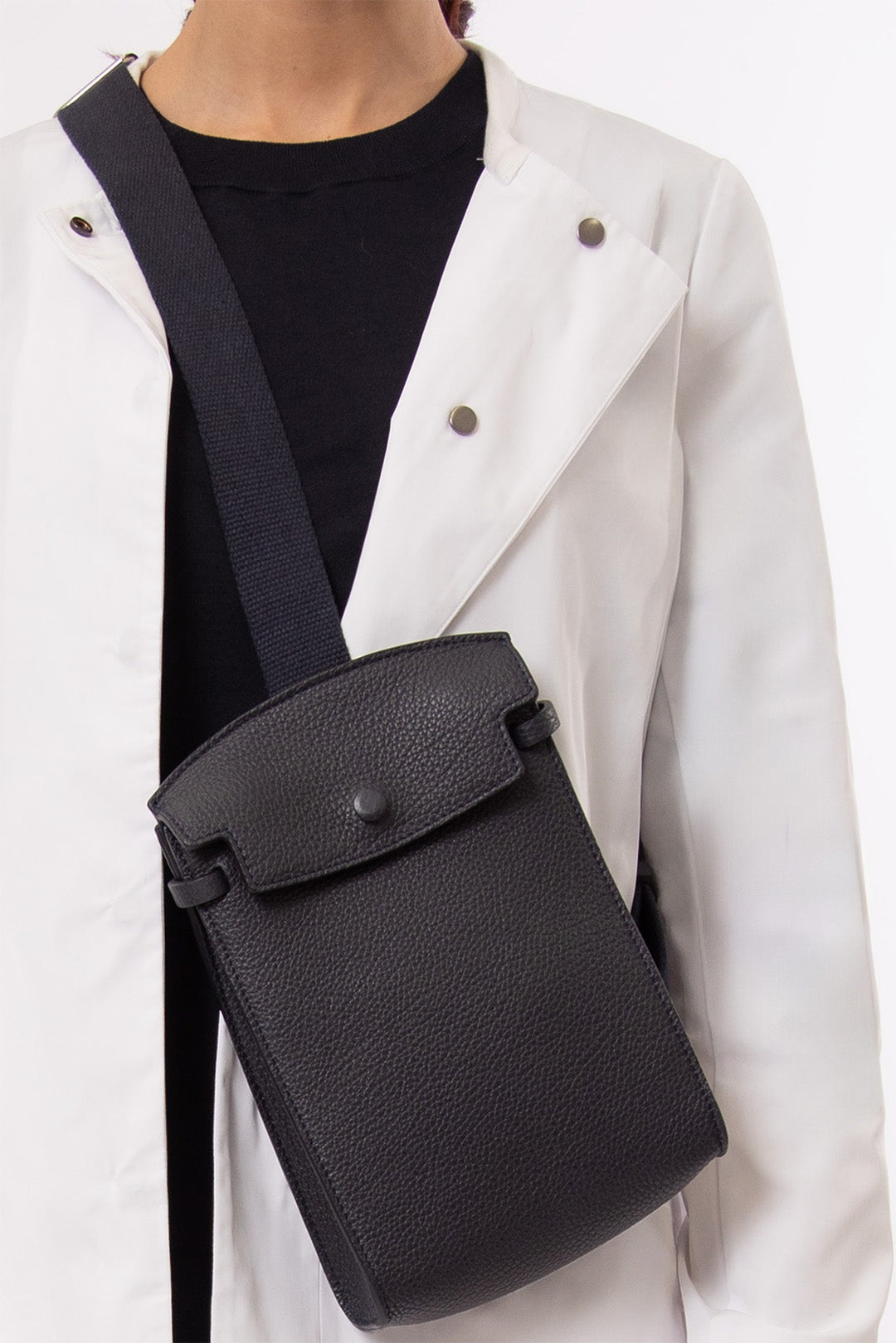 MONZA ITALIAN LEATHER CROSSBODY NAVY