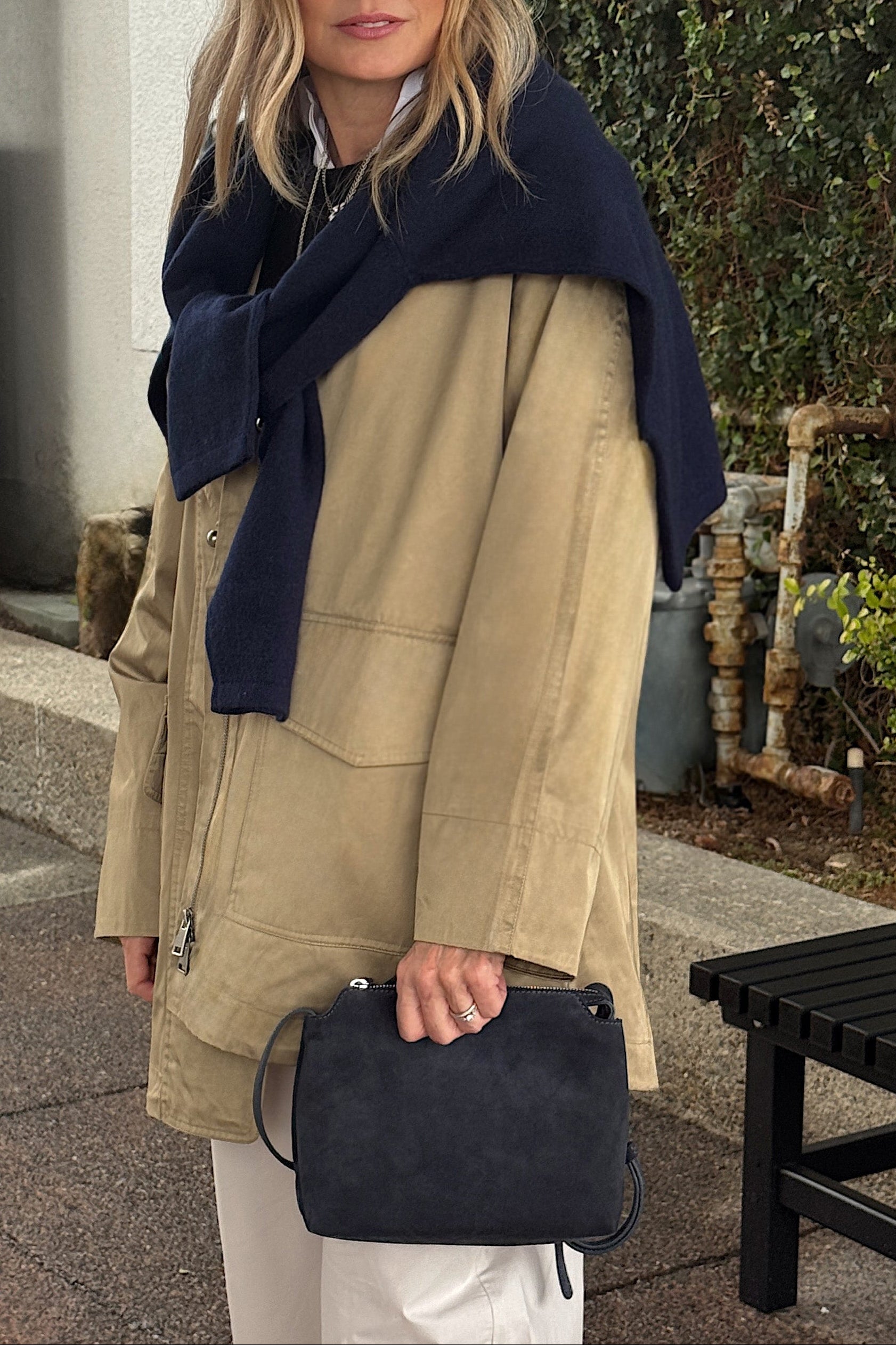 BRIDGET CROSSBODY SUEDE BAG IN NAVY