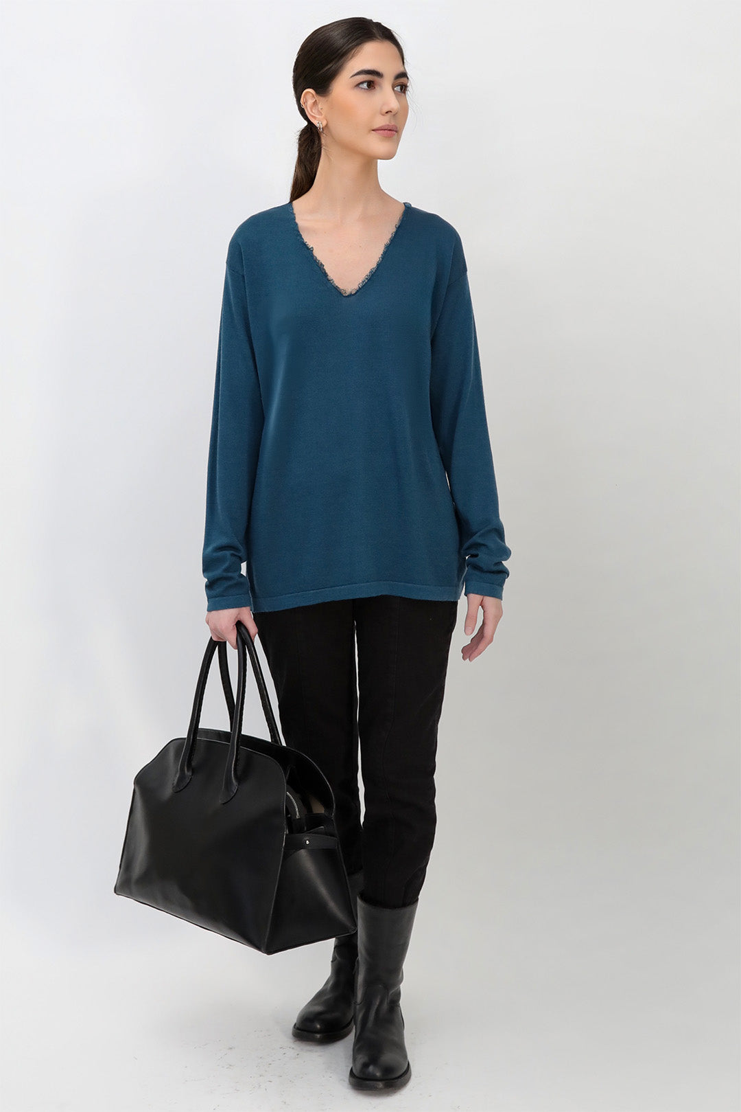 ROWAN OVAL V FRINGE NECK IN HAND-DYED CASHMERE