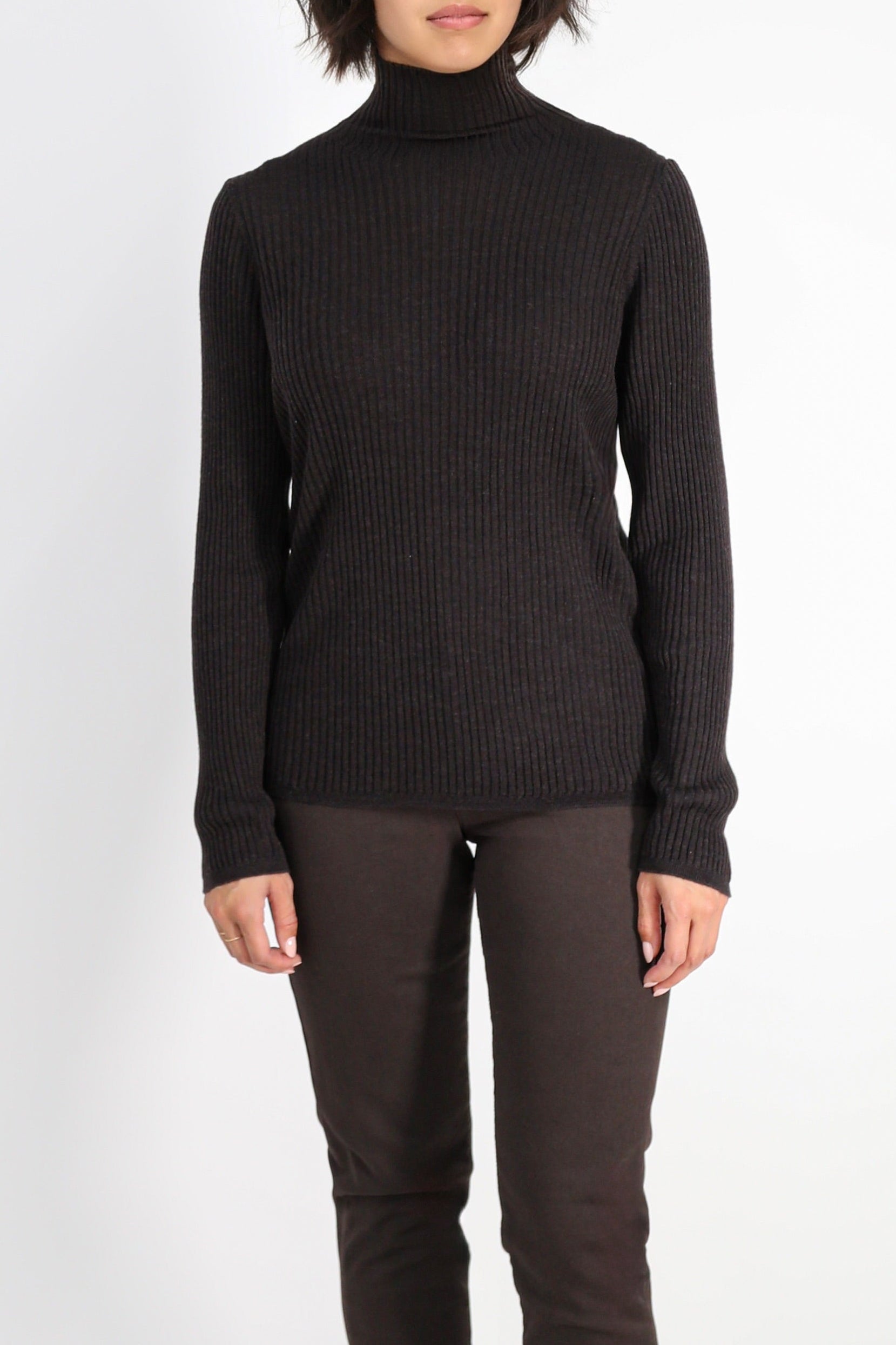 STRATO RIBBED TURTLENECK IN FINE MERINO