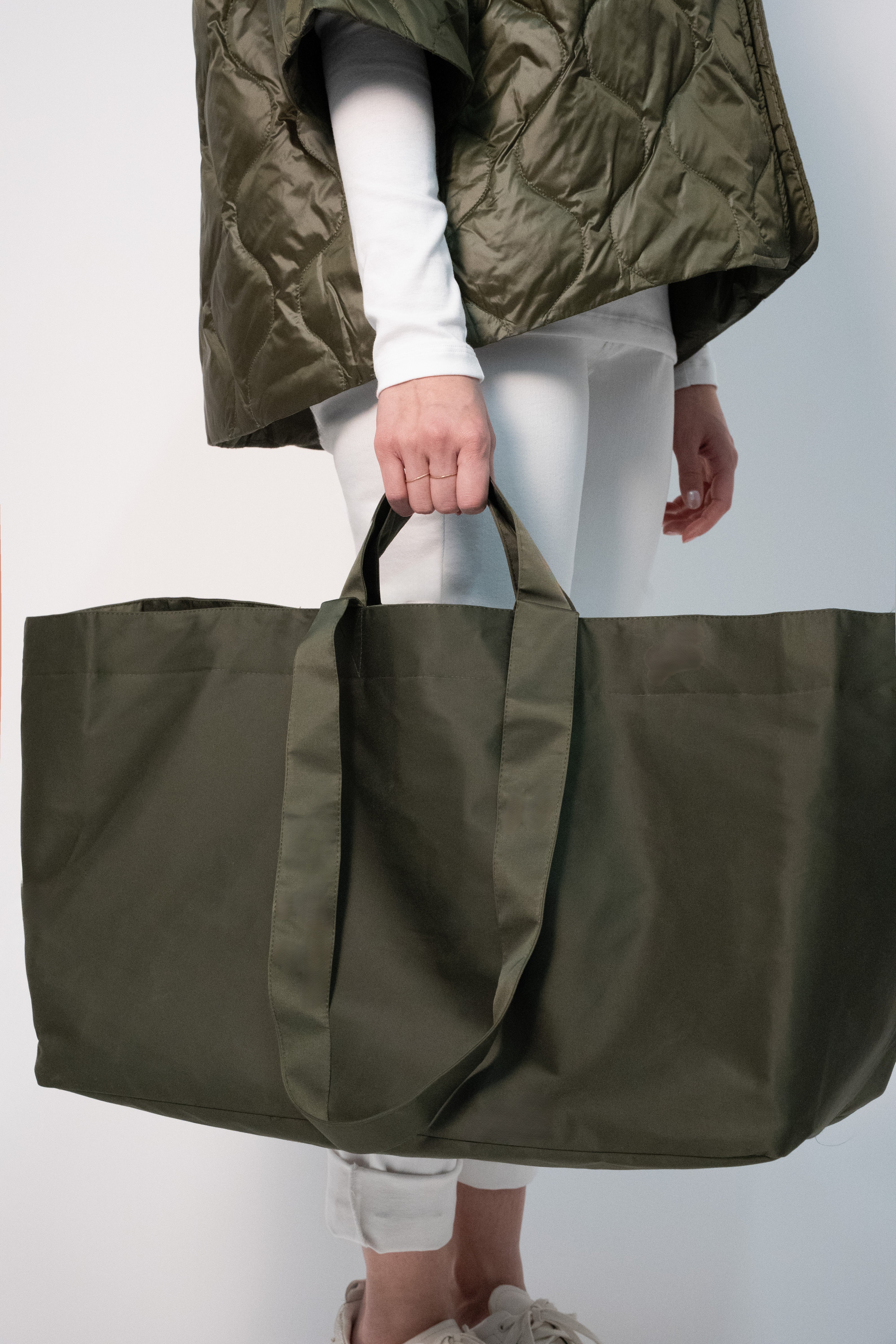 RAINPROOF STUDIO TOTE