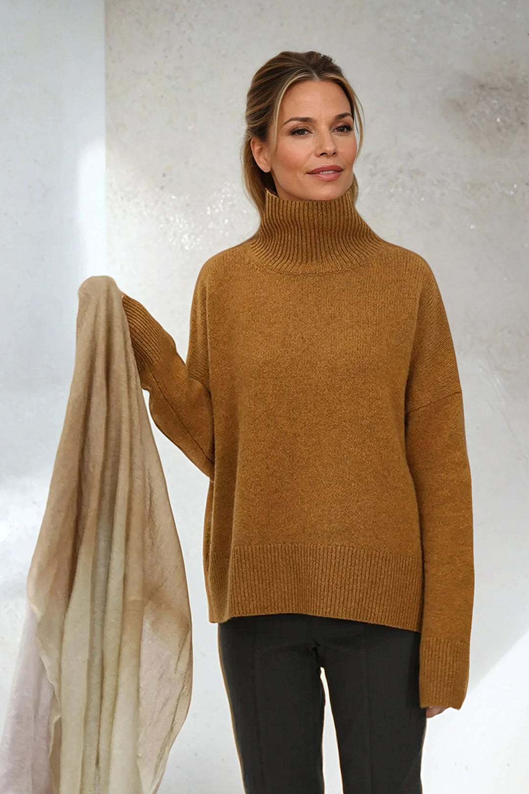 THEIA TURTLENECK IN CASHMERE YAK & MERINO