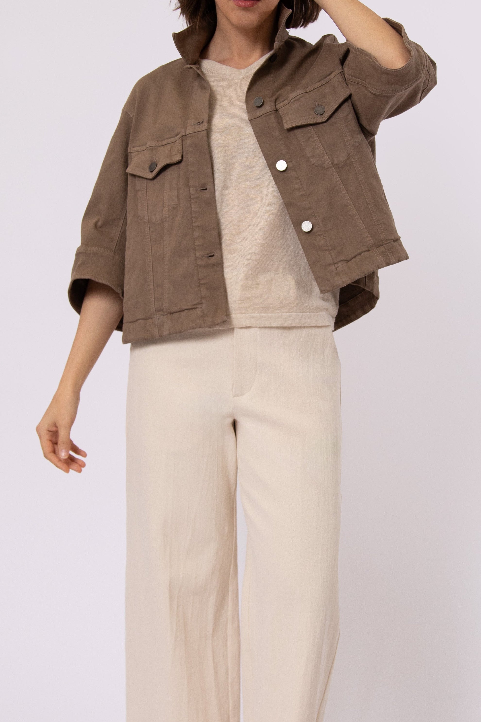VERO V-NECK IN FINE GAUGE ITALIAN LINEN KNIT
