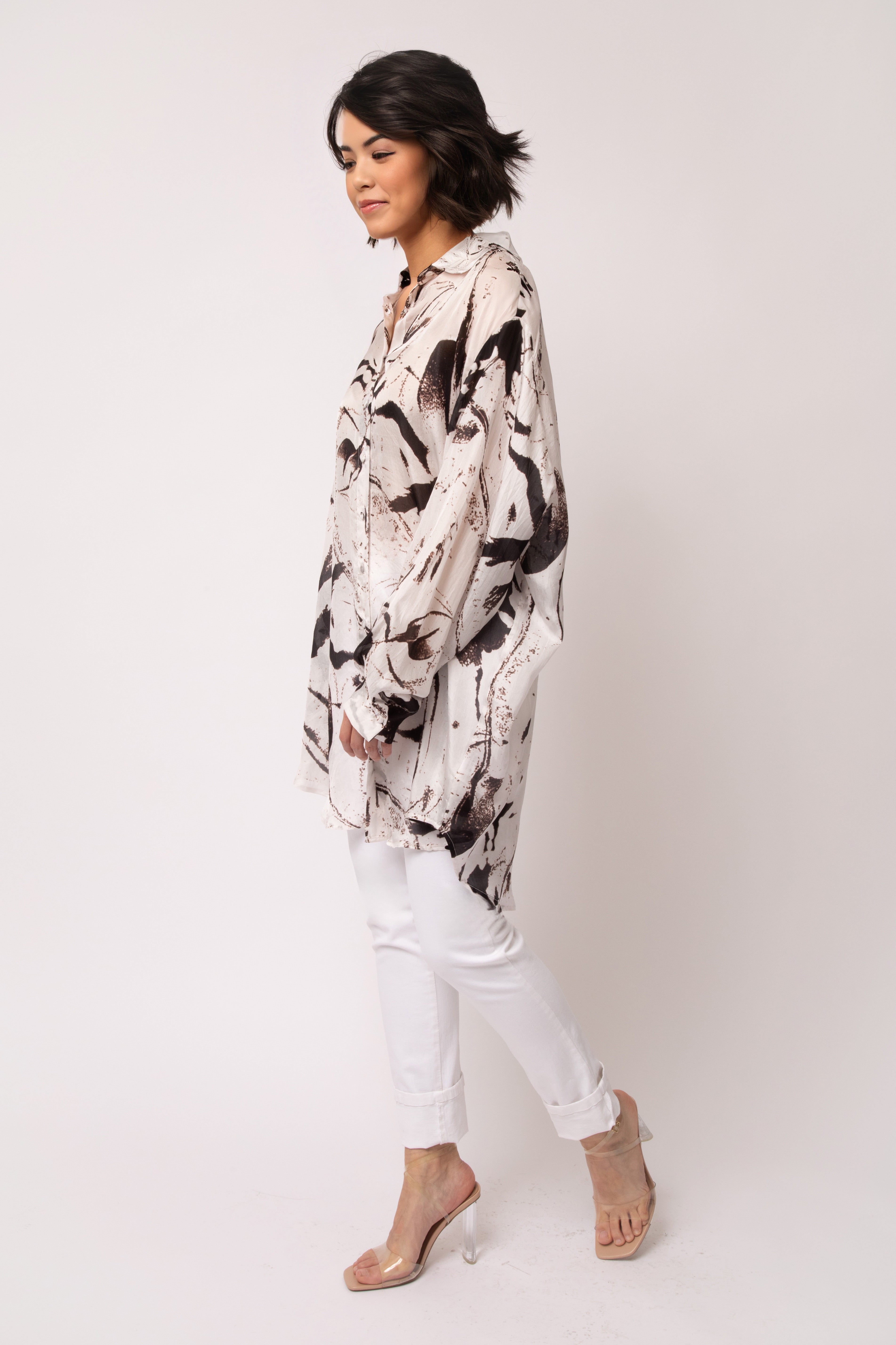 ZURI ONE-SIZE TUNIC IN PRINTED ITALIAN SILK TRACE OF SPRING