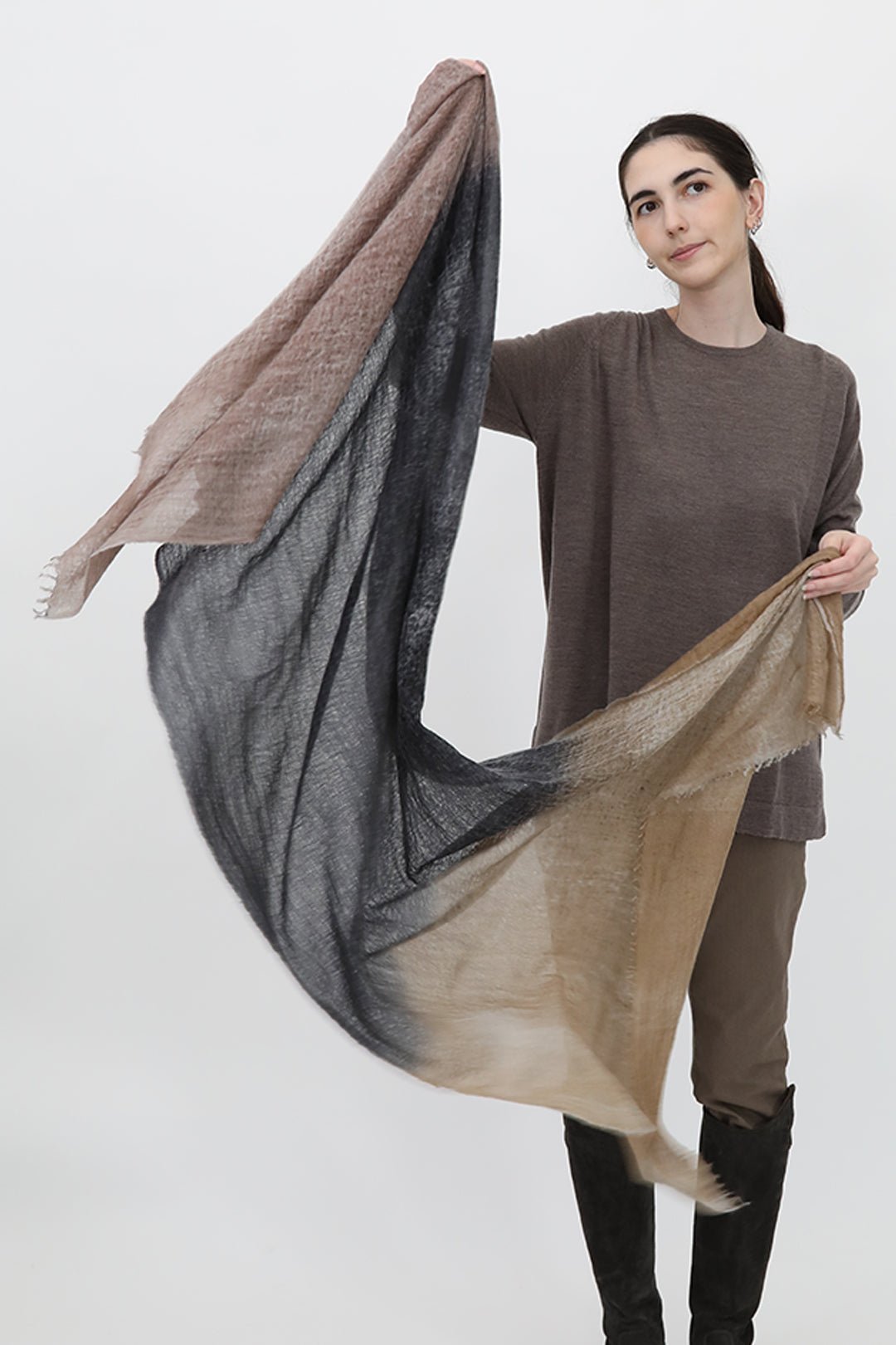 CHATEAU TOFFEE SCARF IN HAND DYED CASHMERE - Jarbo