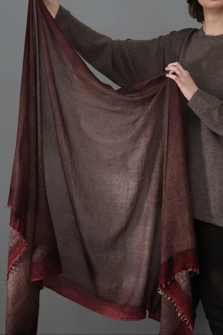 CHOCOLATE BORDEAUX SCARF IN HAND DYED CASHMERE - Jarbo