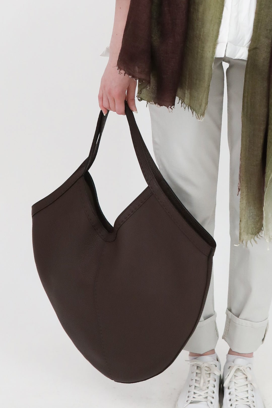 DANTE HOBO BAG IN CHOCOLATE FRENCH CALFSKIN - Jarbo