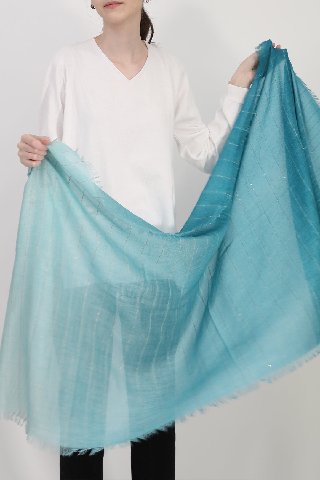 EMBELLISHED TEAL ITALIAN CASHMERE SCARF - Jarbo