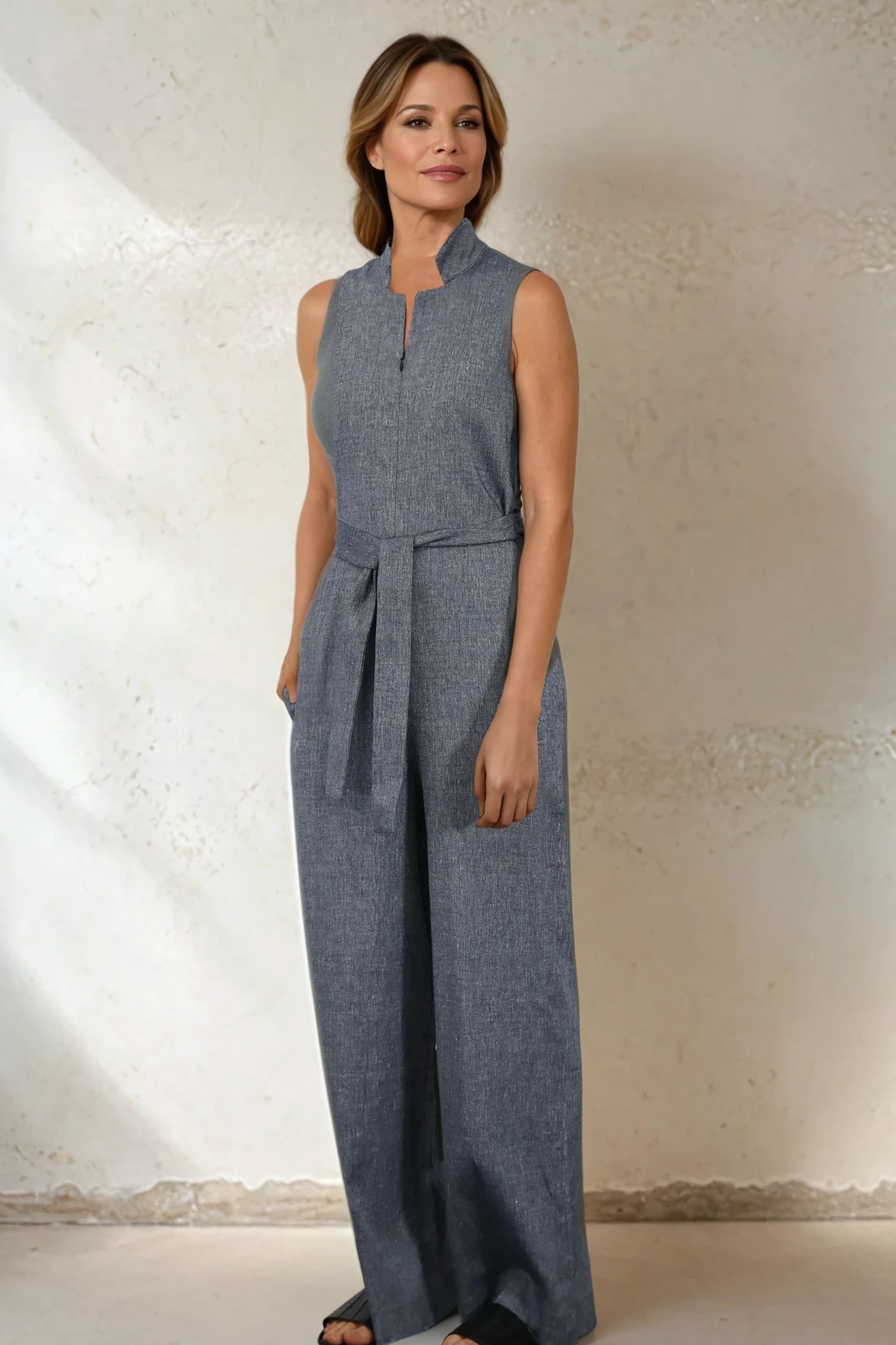 WIDE LEG SLEEVELESS JUMPSUIT IN LINEN-COTTON STRETCH