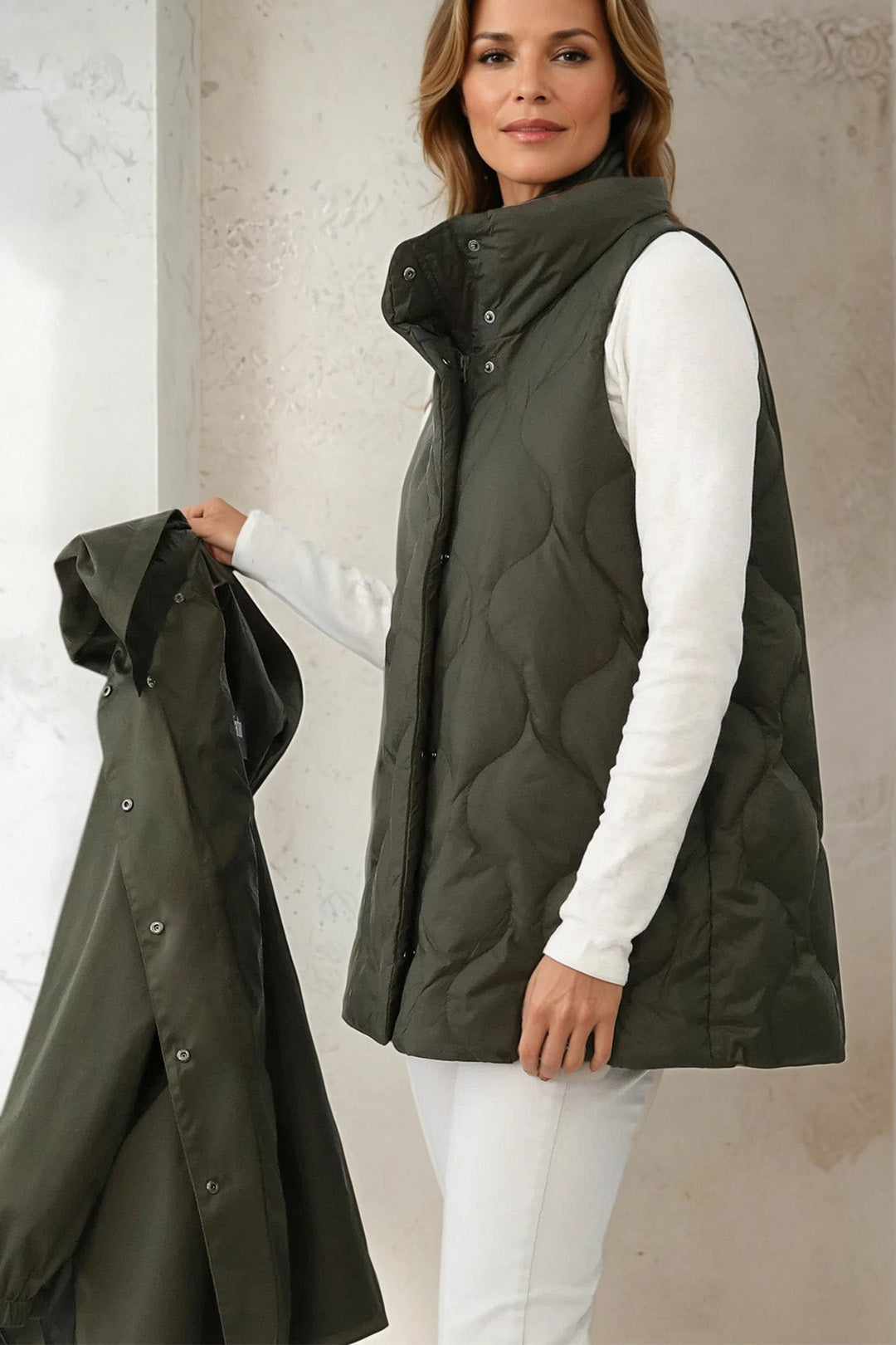 LA ROCHE VEST IN LIGHTWEIGHT GOOSE DOWN