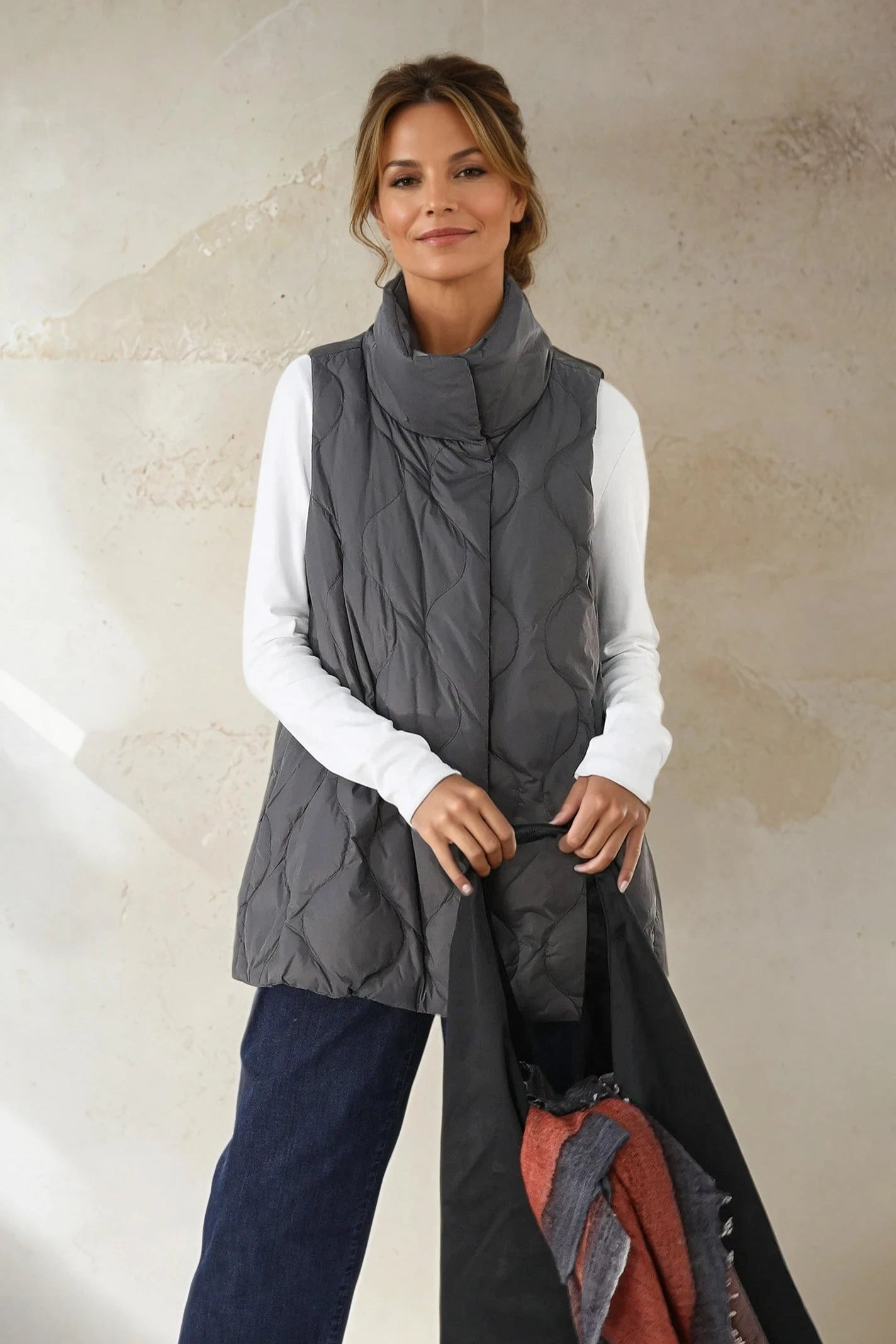 LA ROCHE VEST IN LIGHTWEIGHT GOOSE DOWN - Jarbo