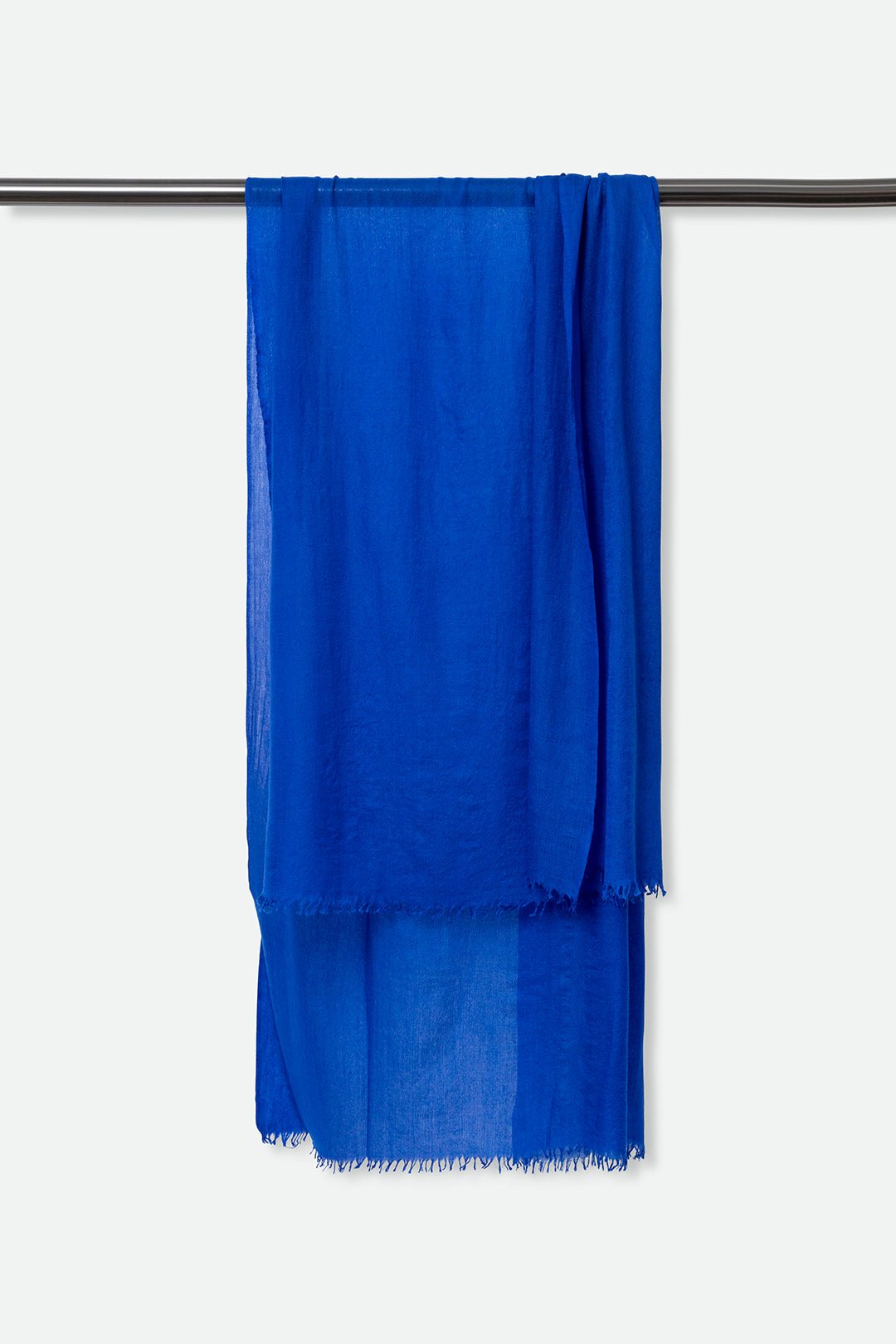 LIGHTWEIGHT SCARF IN HAND DYED CASHMERE ELECTRIC BLUE - Jarbo