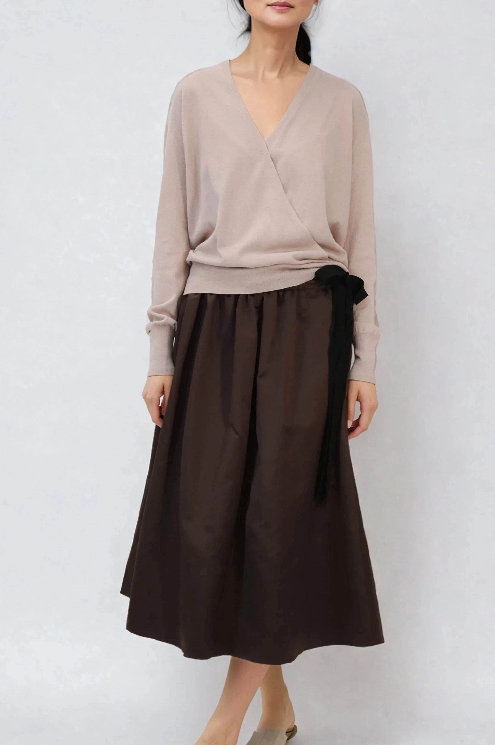 MAEVE MIDLENGTH DRAWSTRING SKIRT IN SILK SATIN CHOCOLATE - Jarbo