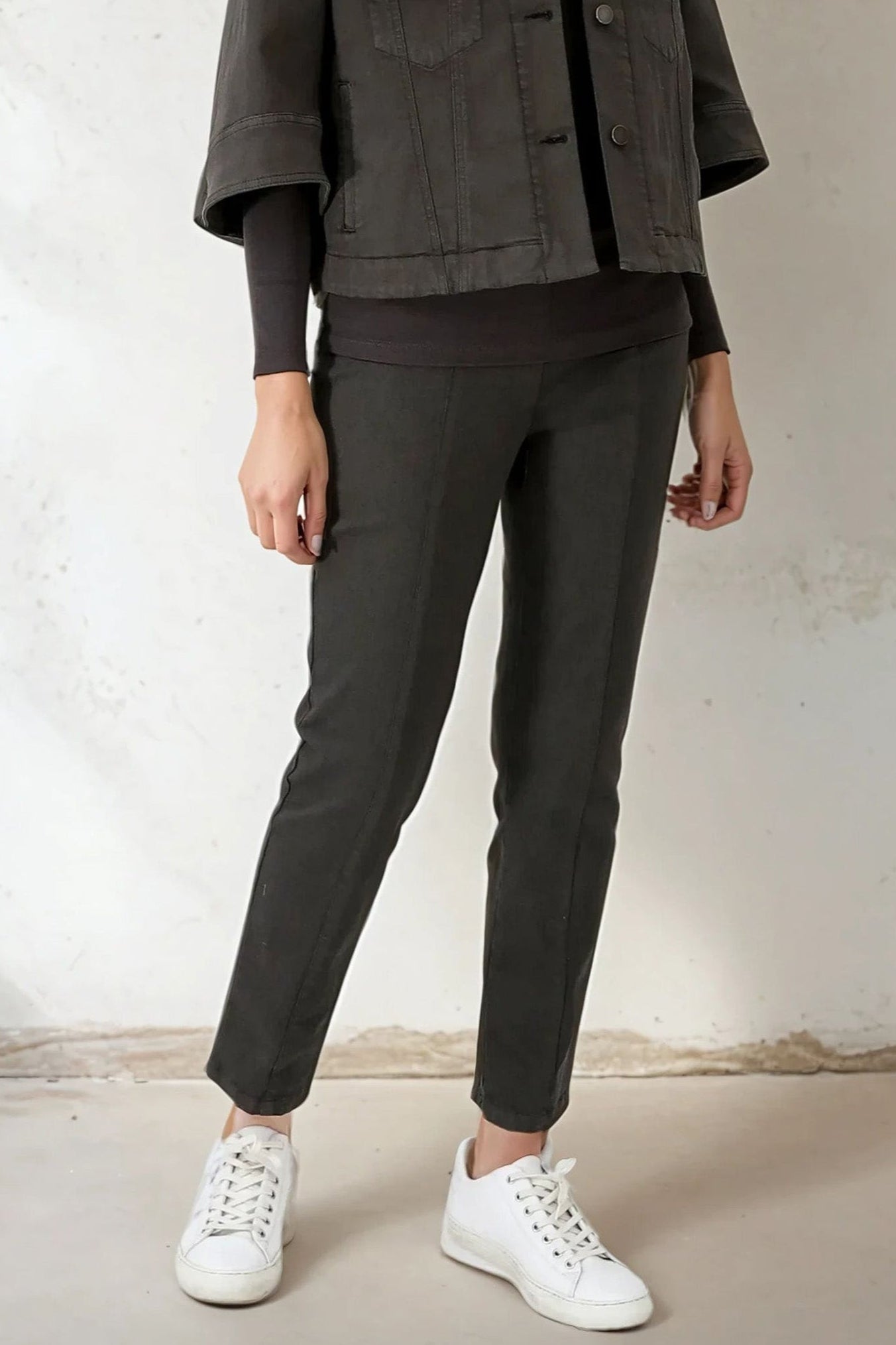 PALLAS BACK SLIT PANT IN GARMENT DYED ITALIAN STRETCH DENIM - Jarbo