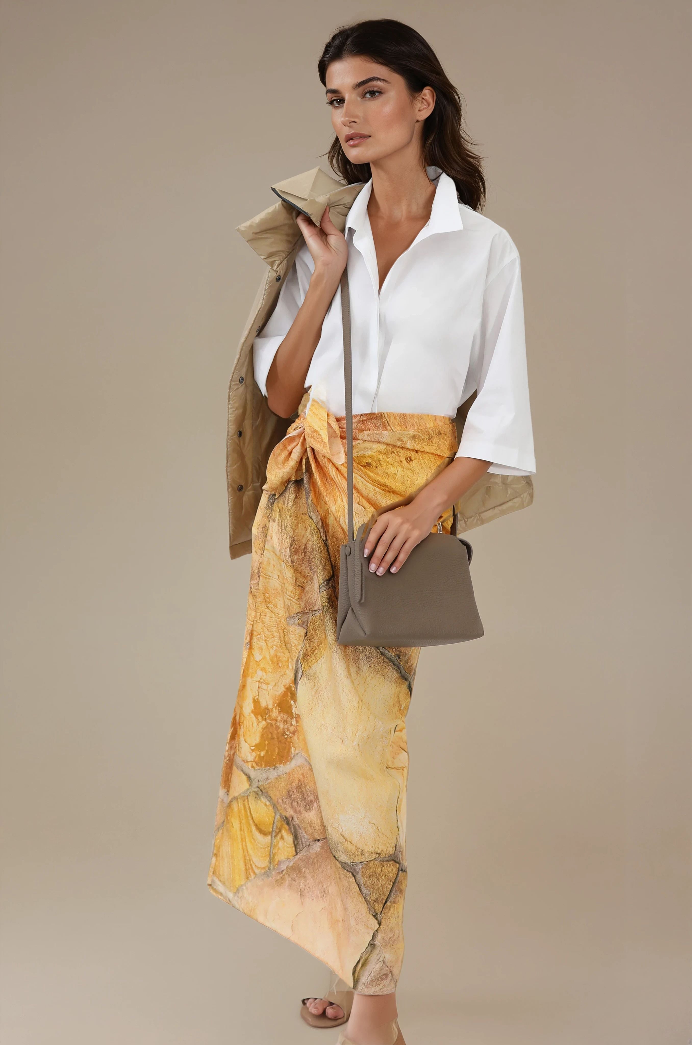 PAREO IN HAND-DYED SILK IN GOLD SAND - Jarbo