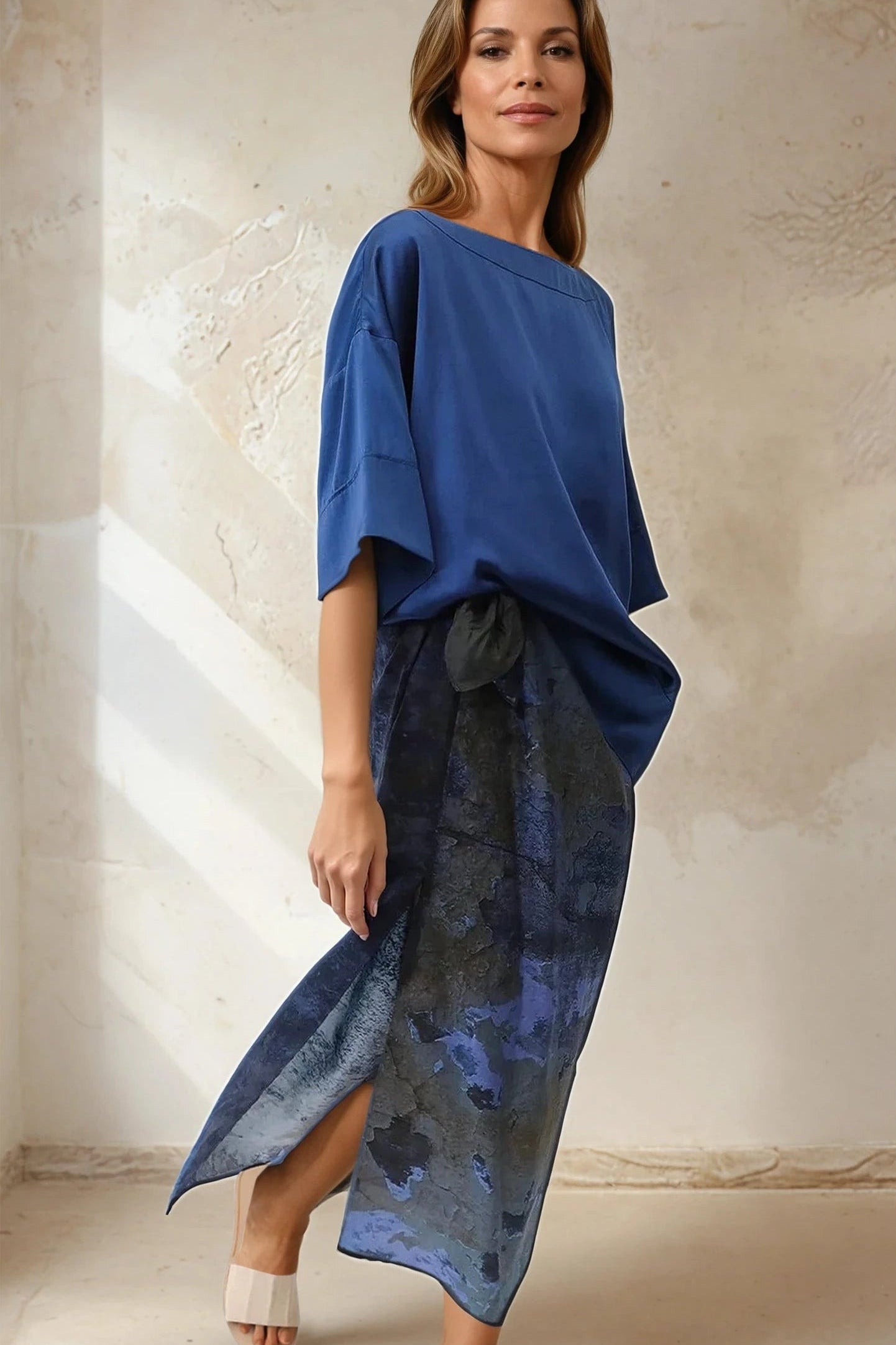 PAREO SKIRT IN HAND - DYED SILK IN WINDOW SILL - Jarbo