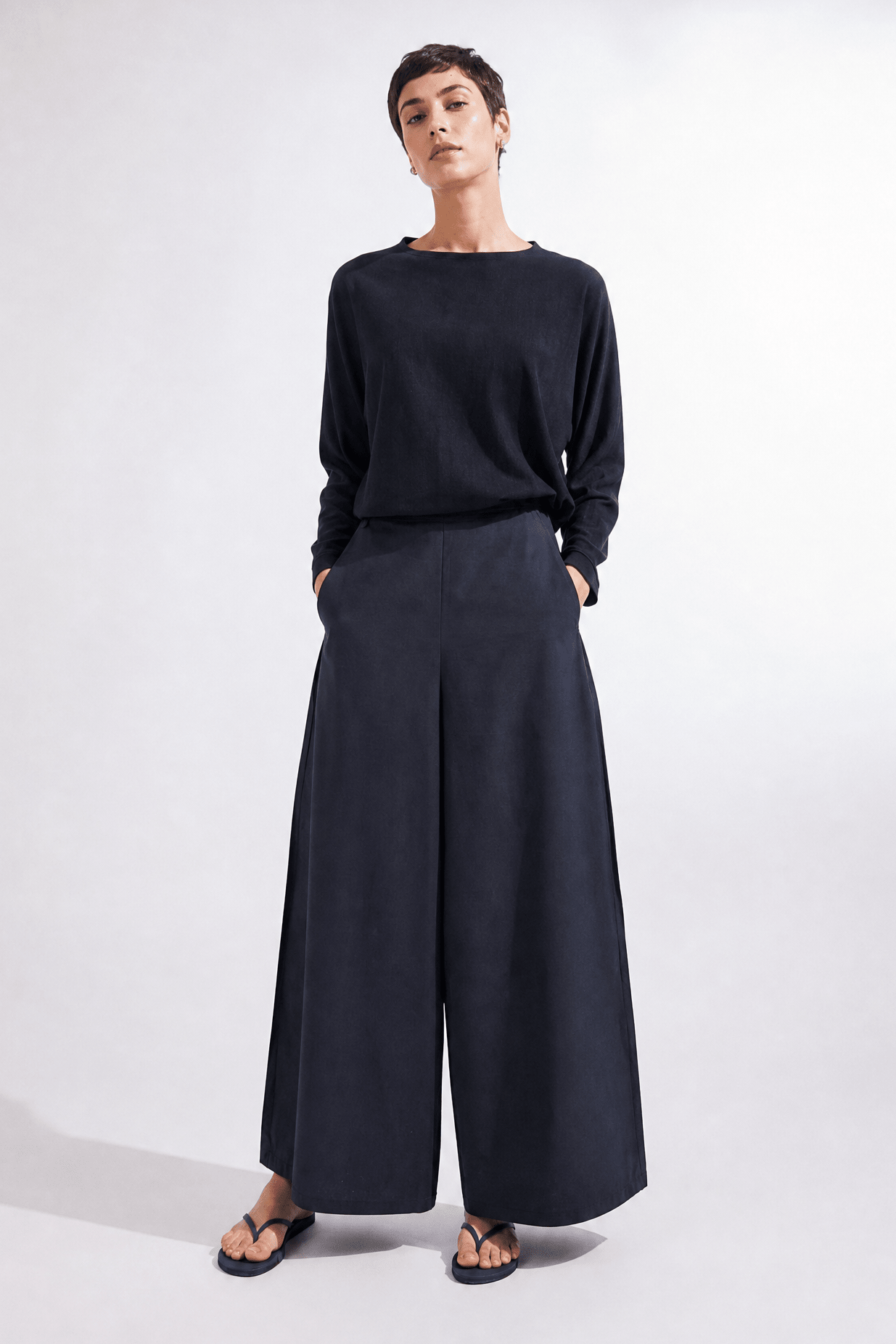PETAL PANT IN ITALIAN FINE STRETCH COTTON - Jarbo