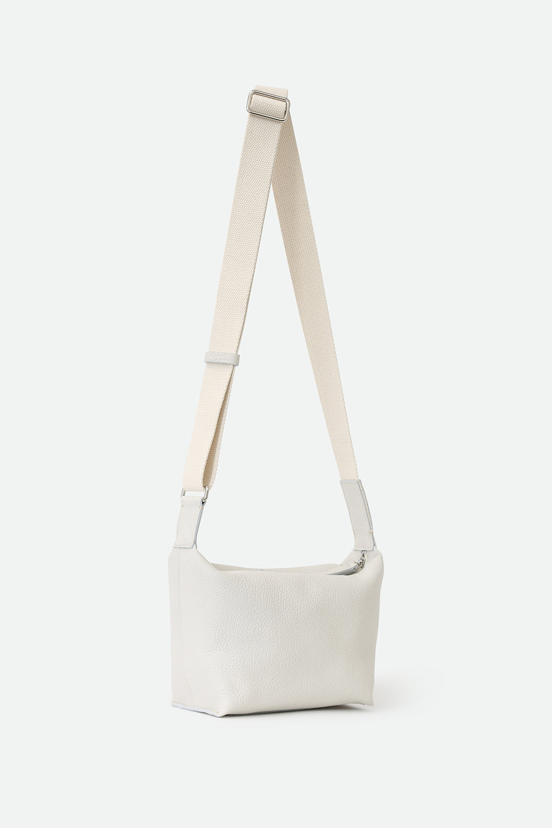 RAVELLO ITALIAN LEATHER HANDBAG IN BUTTER WHITE - PRE-ORDER NOW