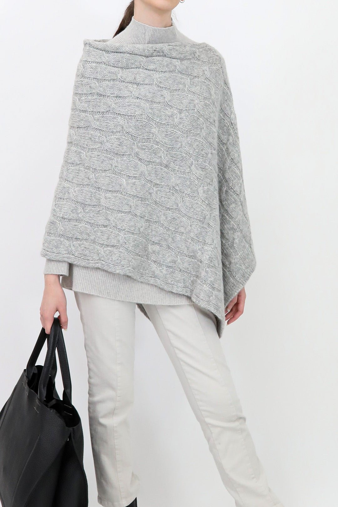 VARA CABLE KNIT IN BABY ALPACA AND FINE MERINO BLEND - Jarbo