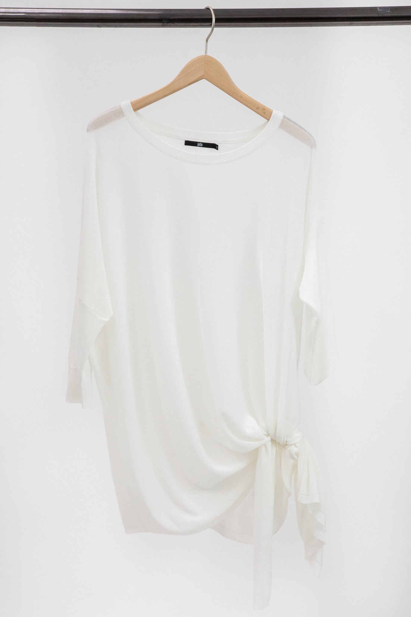 3/4 SLEEVE TIE DETAIL TOP IN HIGH TWIST COTTON - Jarbo