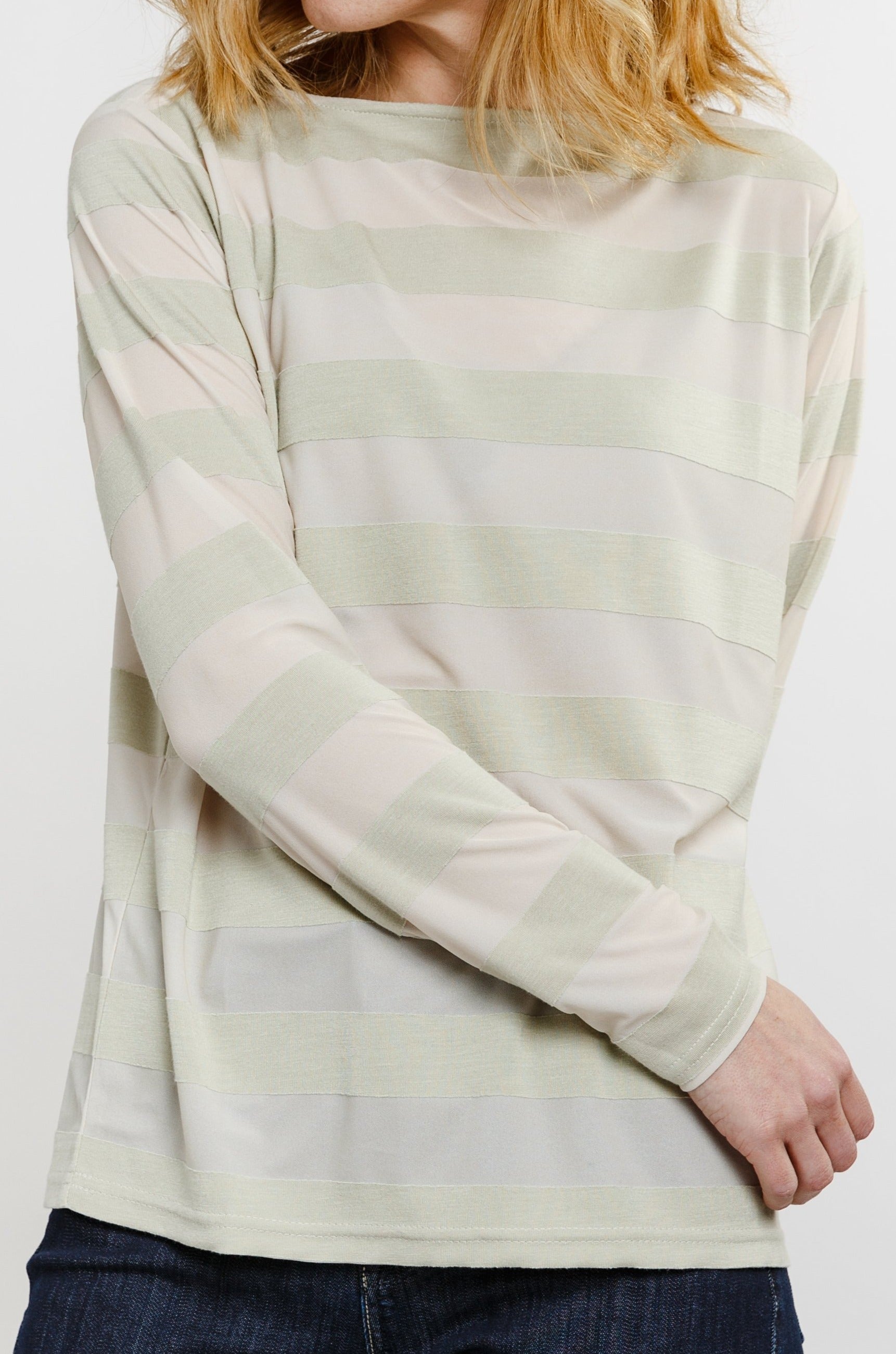 LONG SLEEVE BATEAU NECK TOP IN SOFT STRIPE STRETCH