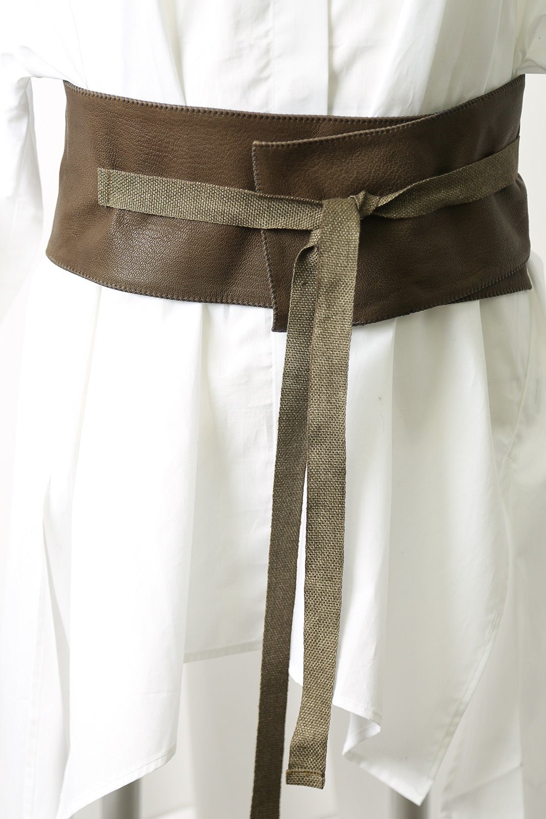APIRO TIE FRONT KIMONO BELT IN LEATHER - Jarbo