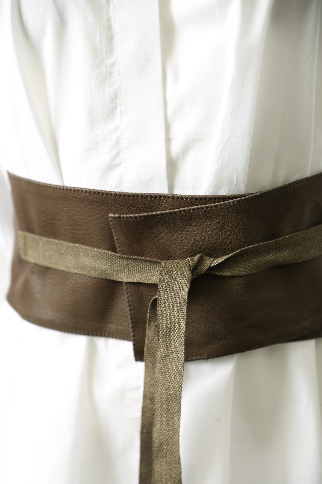 APIRO TIE FRONT KIMONO BELT IN LEATHER - Jarbo