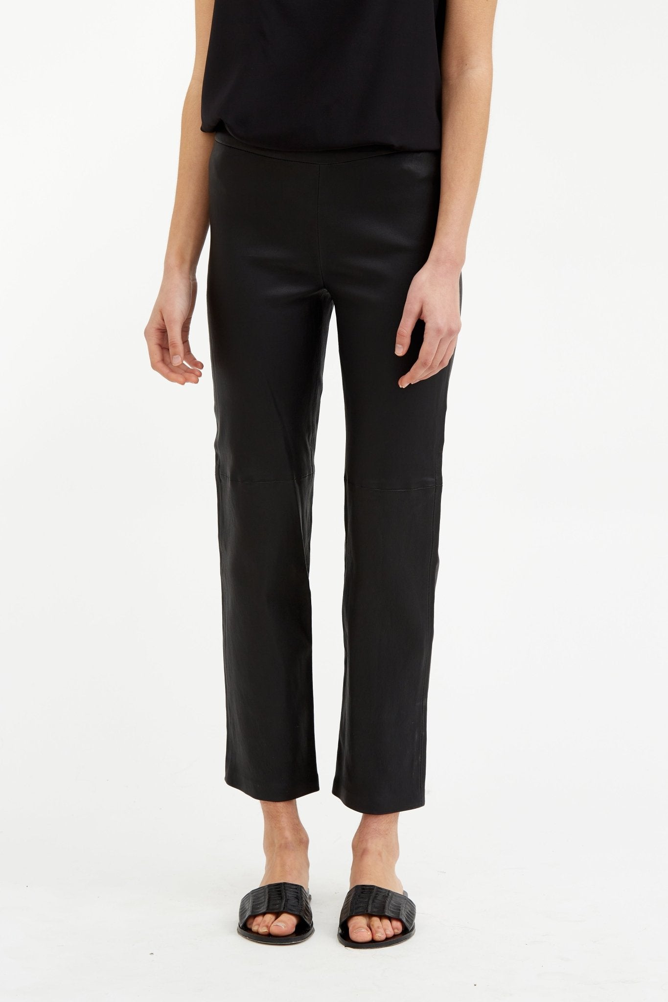 CATERINA ANKLE STRAIGHT LEG PANT IN STRETCH LEATHER - Jarbo