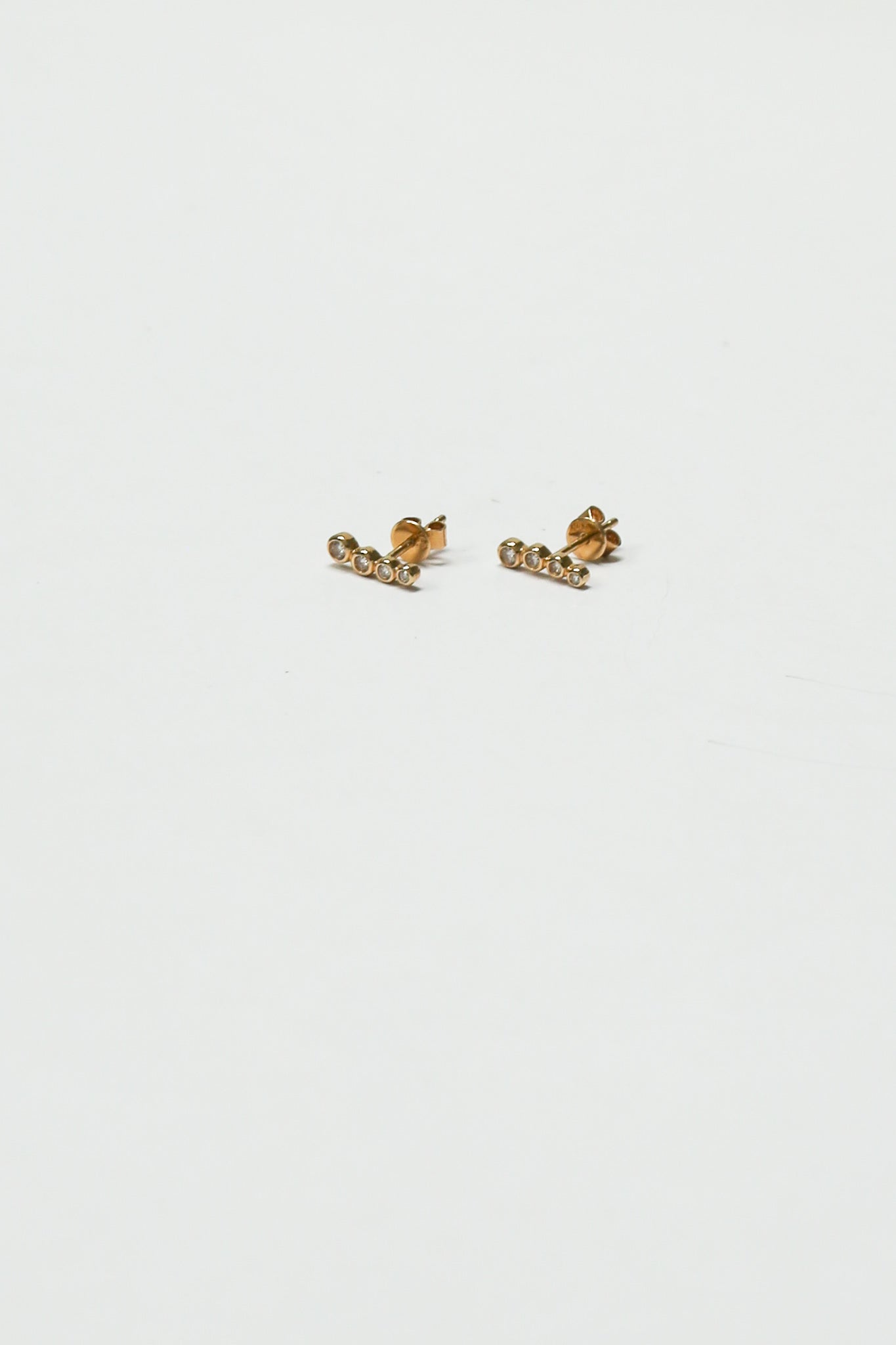 DIAMOND BEZEL CLIMBER EARRINGS - Jarbo