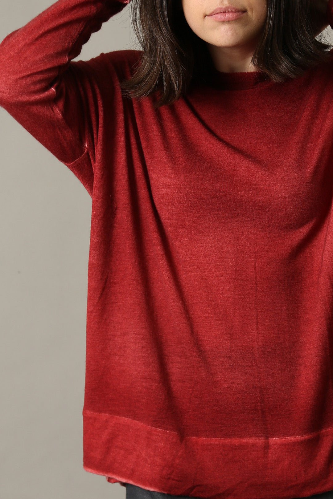 HENRY BOYFRIEND CREW IN HAND-DYED CASHMERE CRIMSON - Jarbo