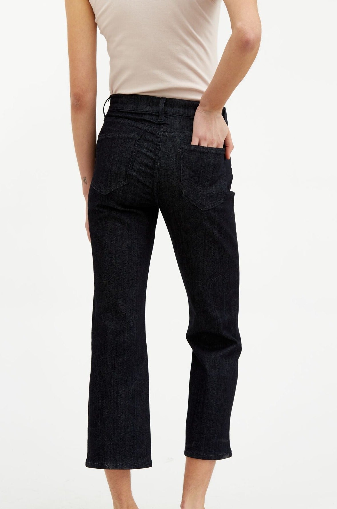 HIGH RISE SOFT FLARE CROP-CUT FIVE POCKET PANT IN DARK WASH DENIM - Jarbo