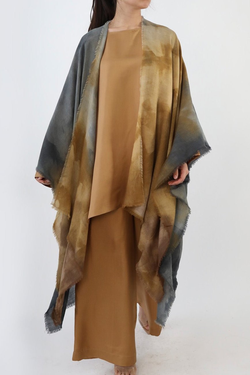 LANAI CARRIAGI CASHMERE LONG CAPE WRAP IN HAND-DYED MARONE GRIGGIO - Jarbo