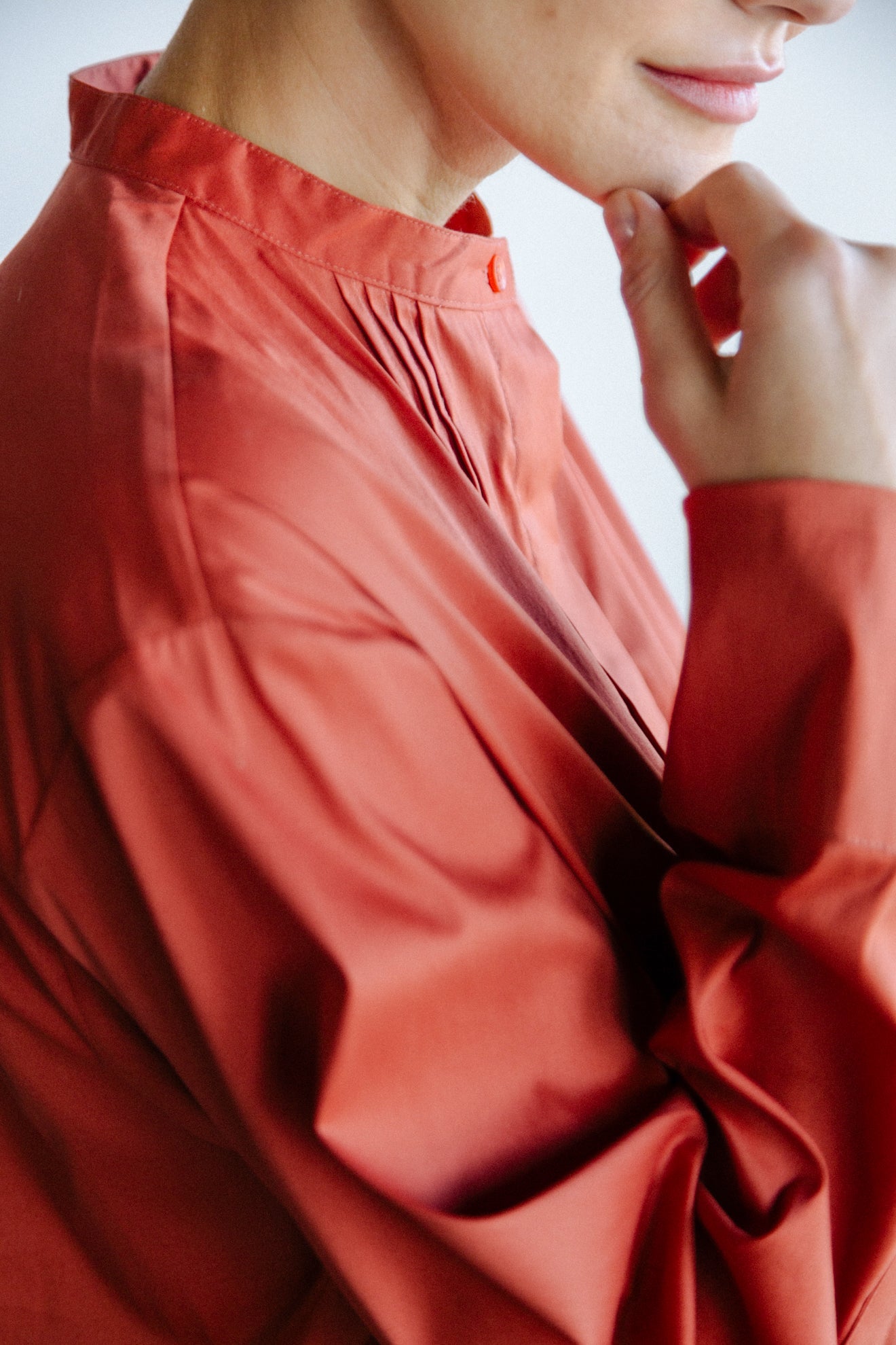 MARI PLEATED TUNIC BLOUSE IN ITALIAN COTTON STRETCH - Jarbo