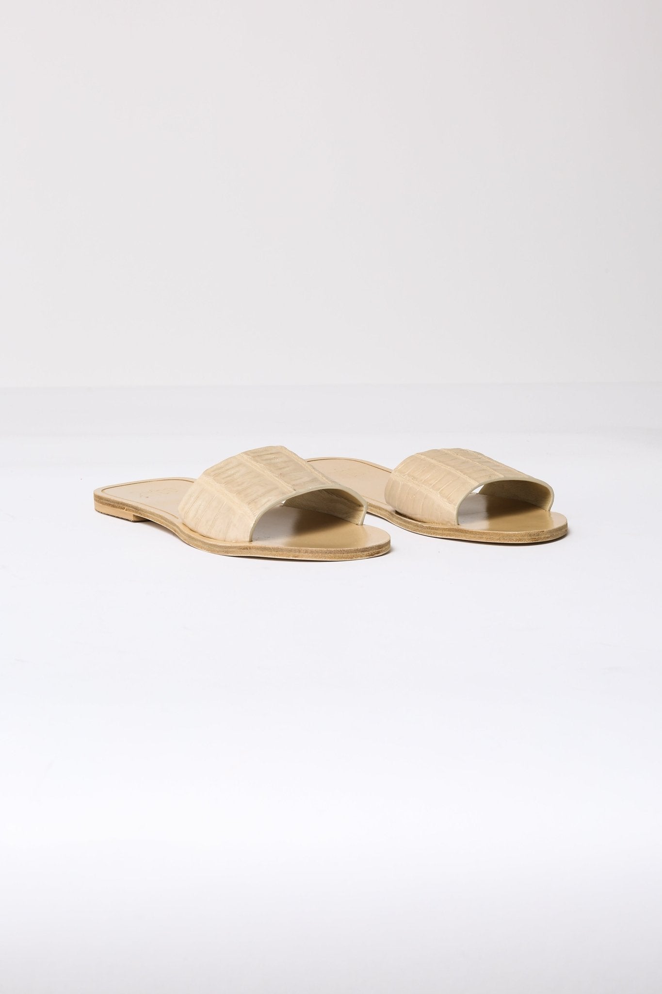NOVARA SLIDE FLAT SANDAL - Jarbo