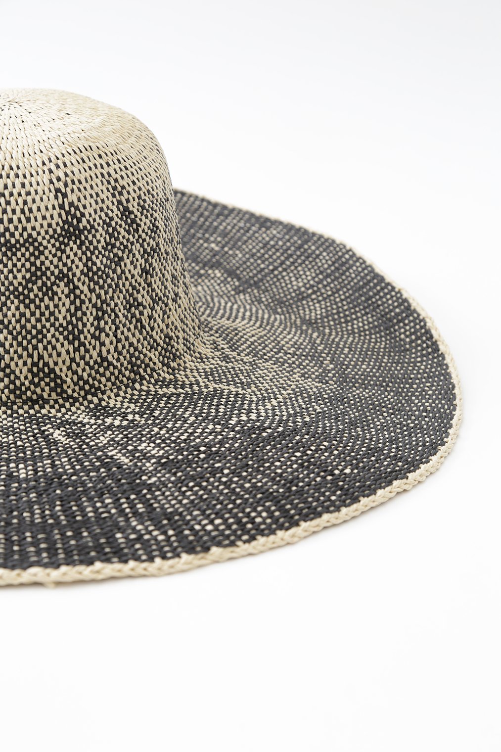OMBRE FLOPPY HAT IN STRAW display picture 1