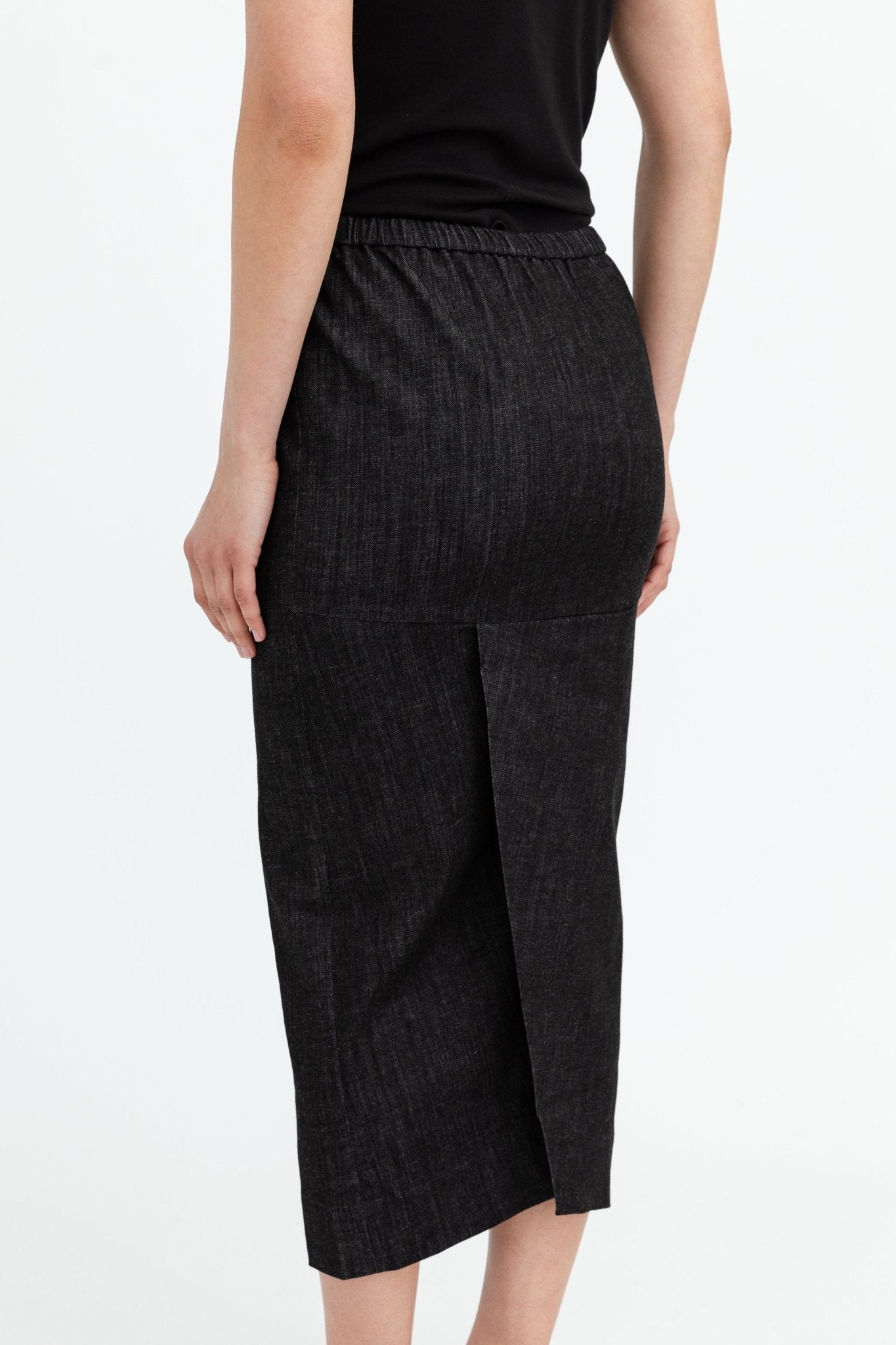 PISA LONG KICK PLEAT SKIRT IN STRETCH DENIM - Jarbo