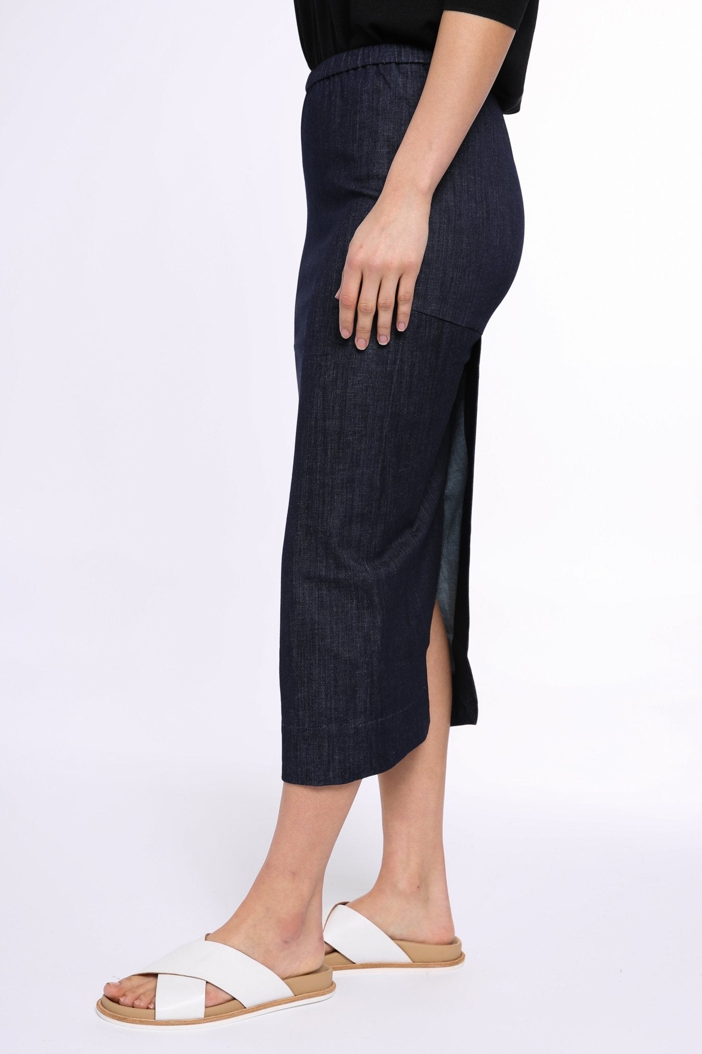PISA LONG KICK PLEAT SKIRT IN STRETCH DENIM - Jarbo